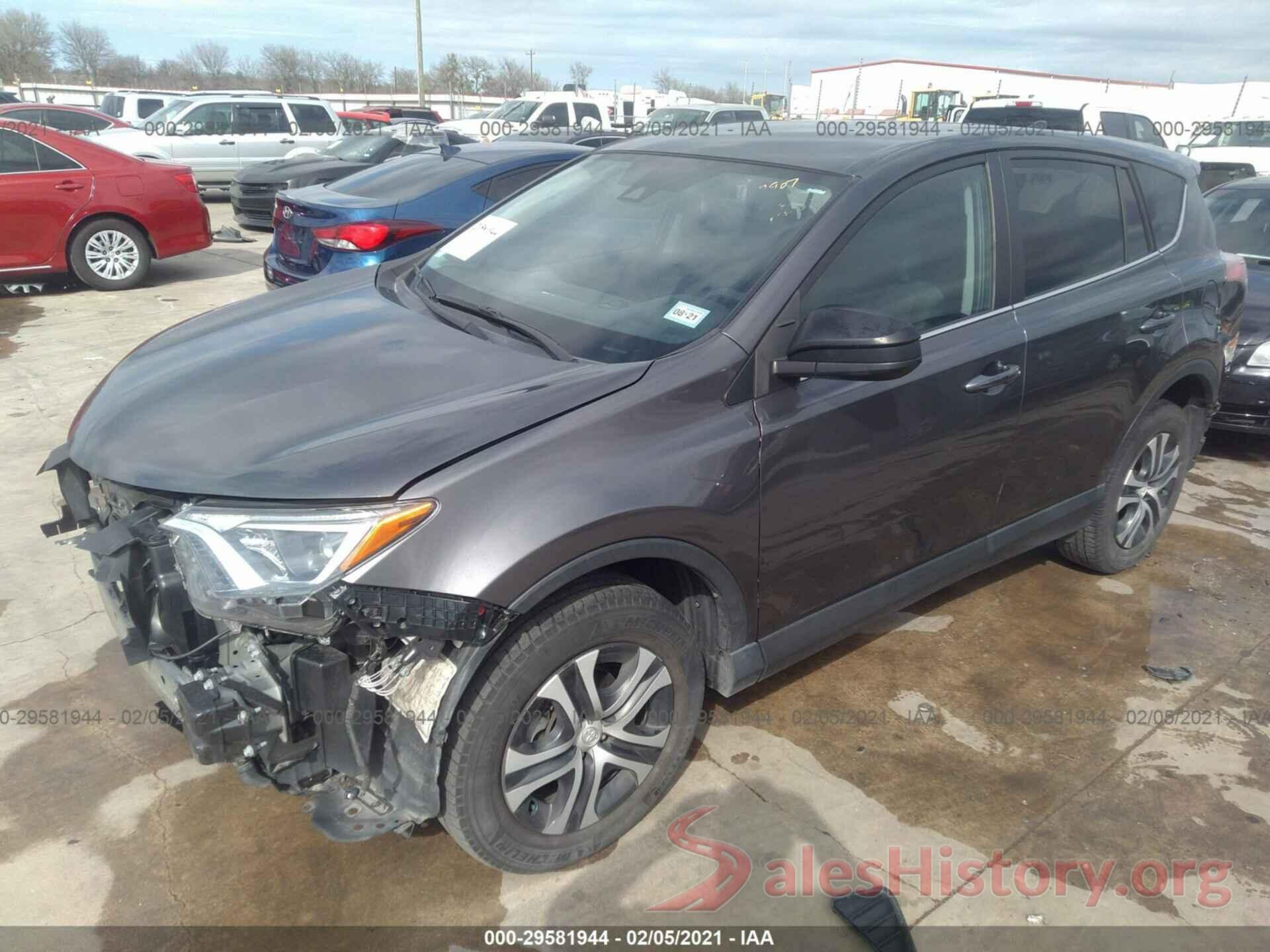 2T3ZFREV7JW444083 2018 TOYOTA RAV4