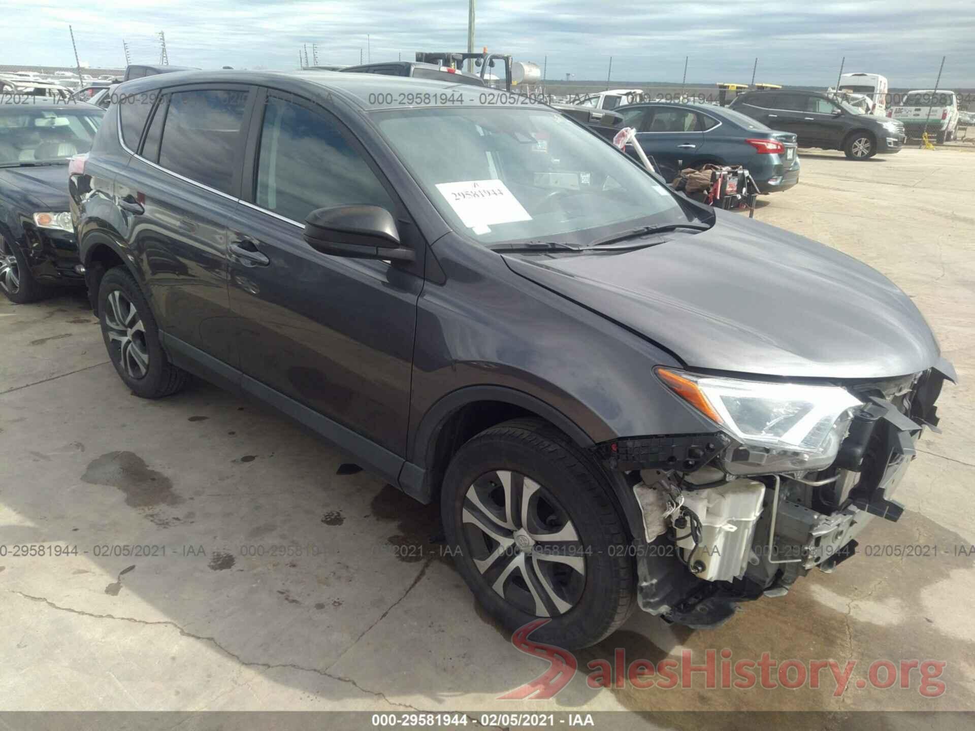 2T3ZFREV7JW444083 2018 TOYOTA RAV4