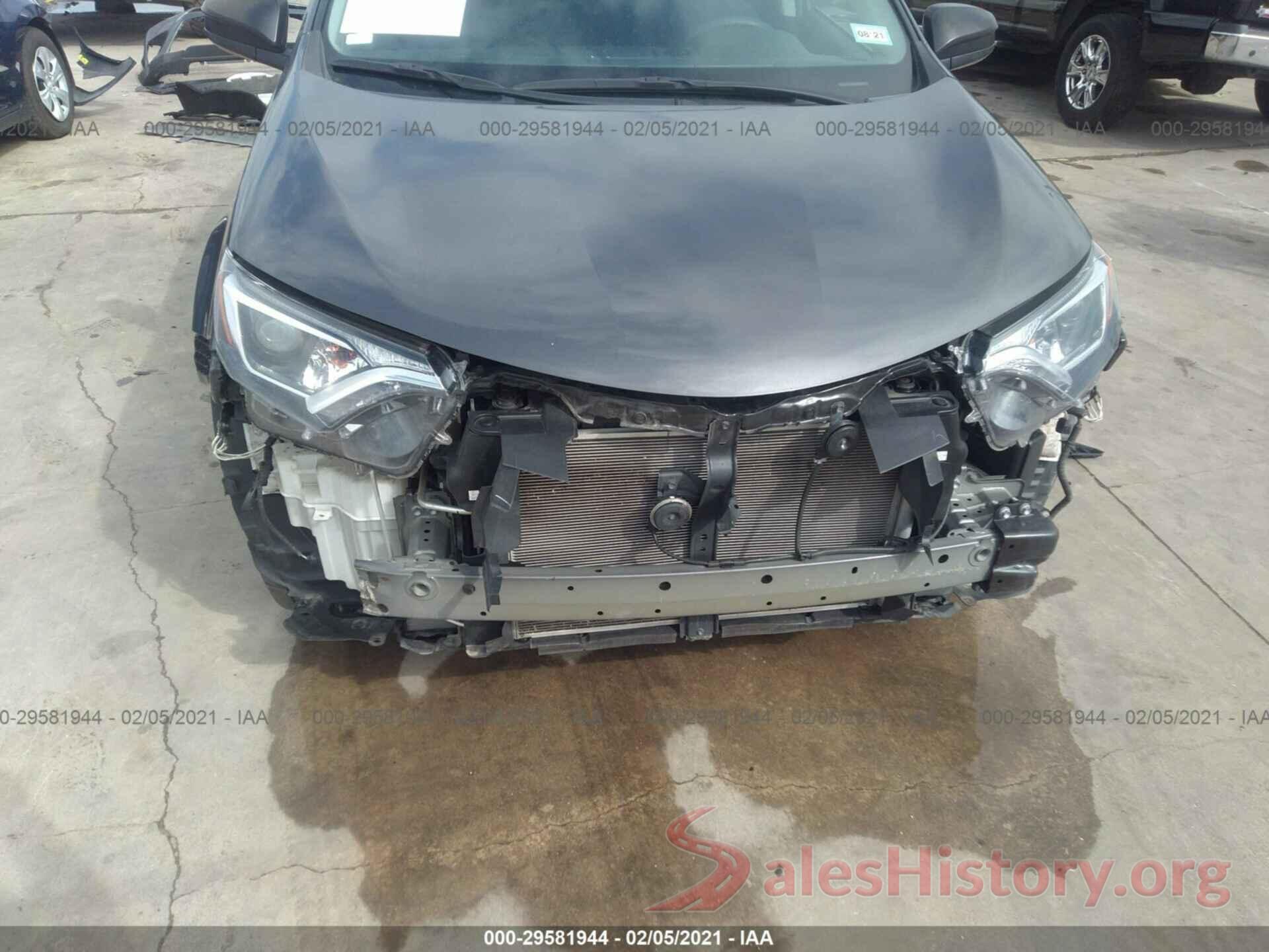 2T3ZFREV7JW444083 2018 TOYOTA RAV4