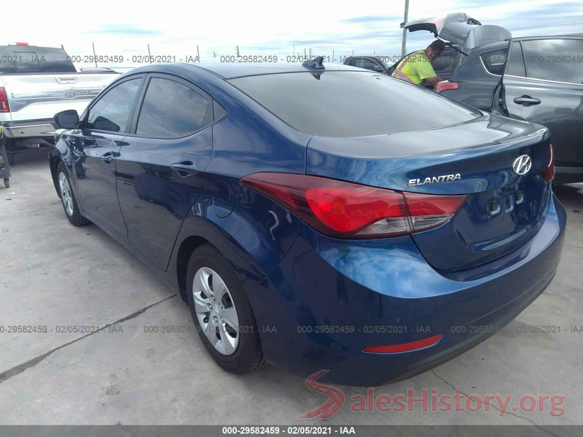 5NPDH4AE4GH792355 2016 HYUNDAI ELANTRA