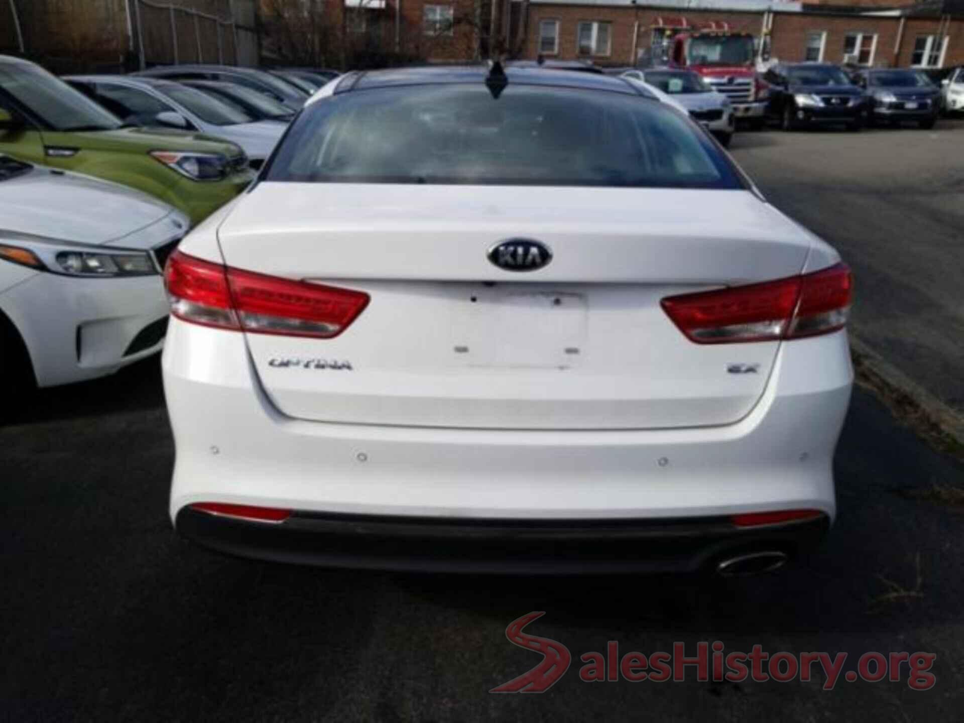 5XXGU4L30JG233201 2018 KIA OPTIMA