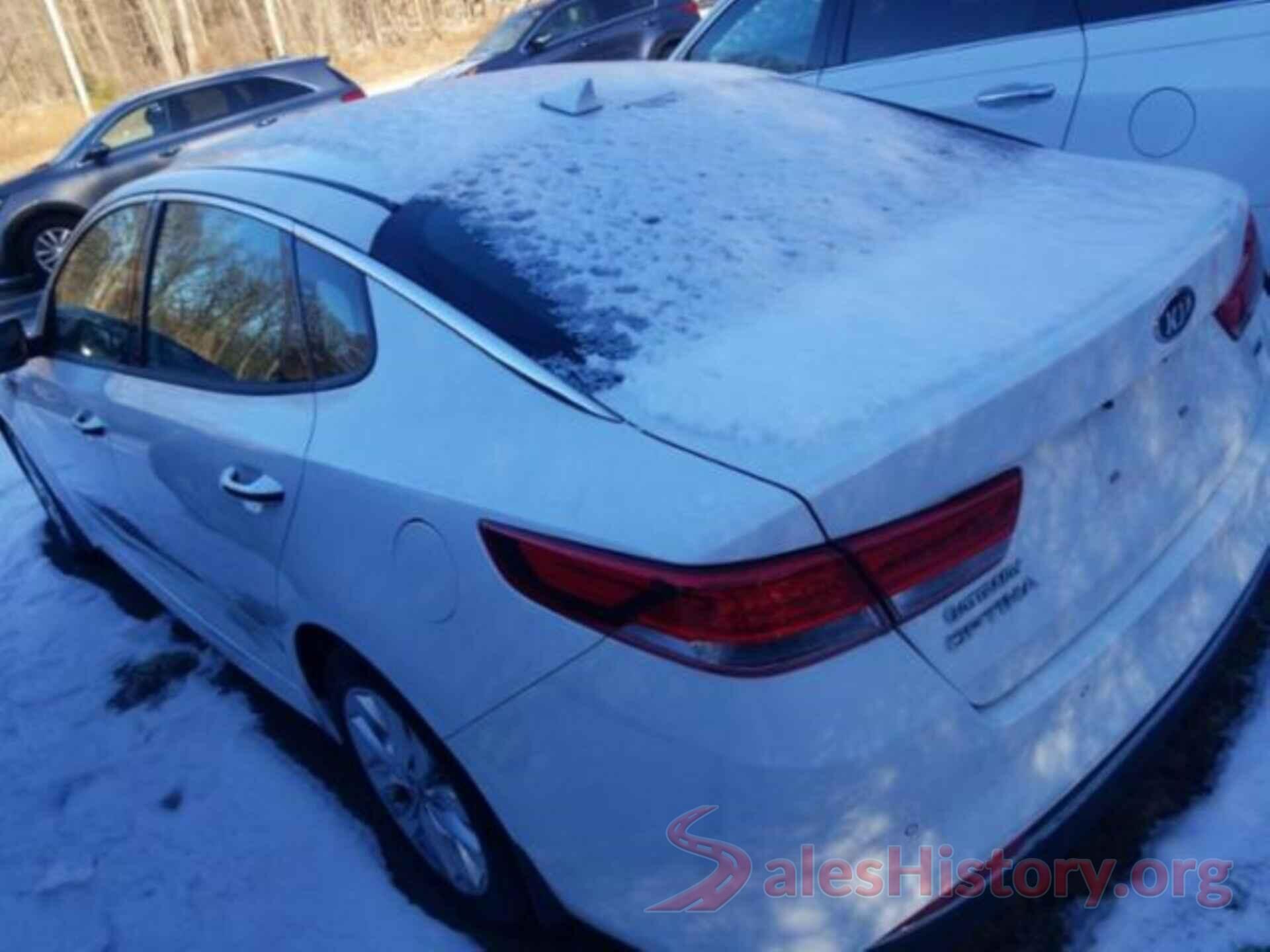 5XXGU4L32JG225424 2018 KIA OPTIMA