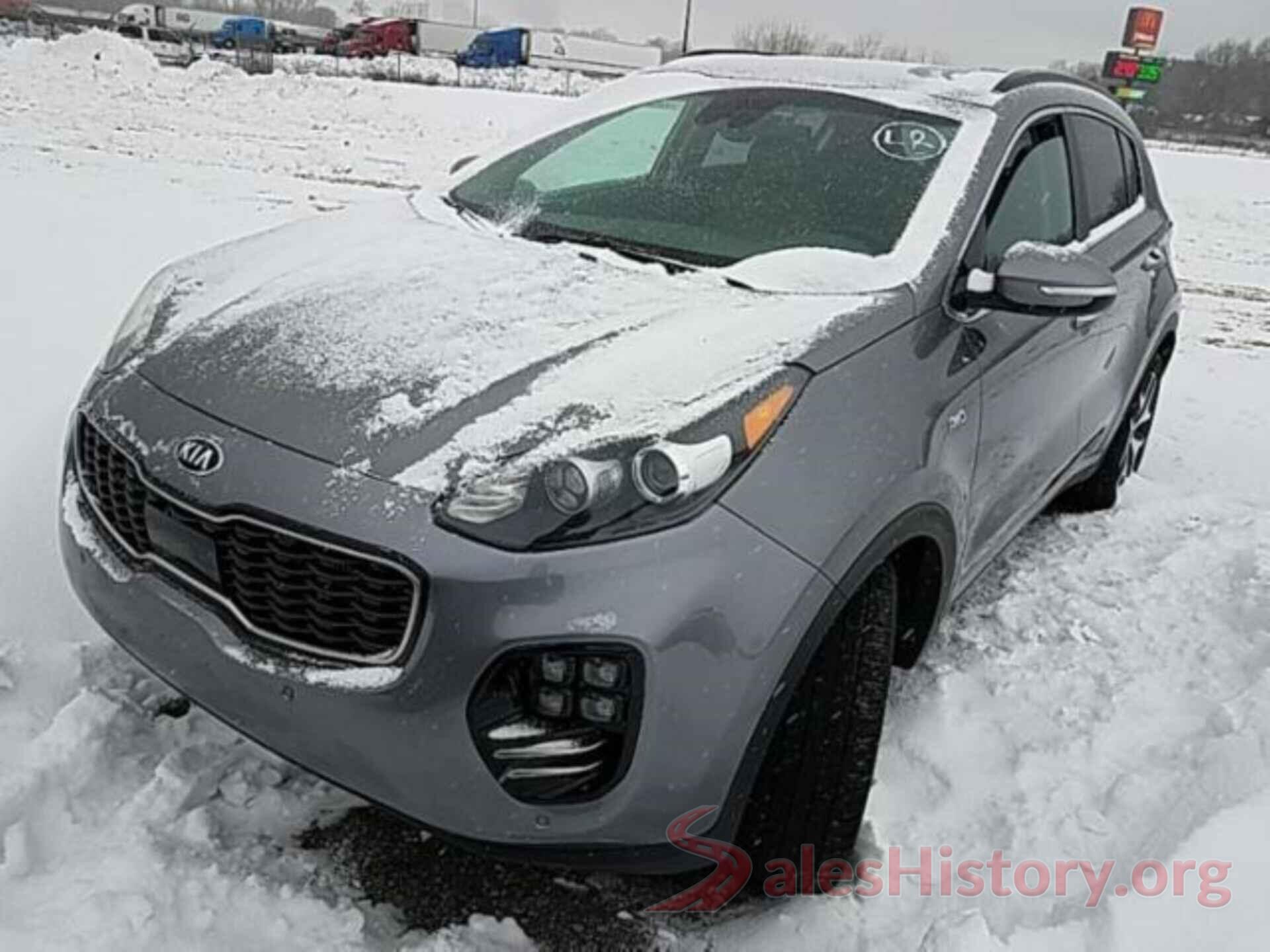 KNDPRCA62J7421316 2018 KIA SPORTAGE