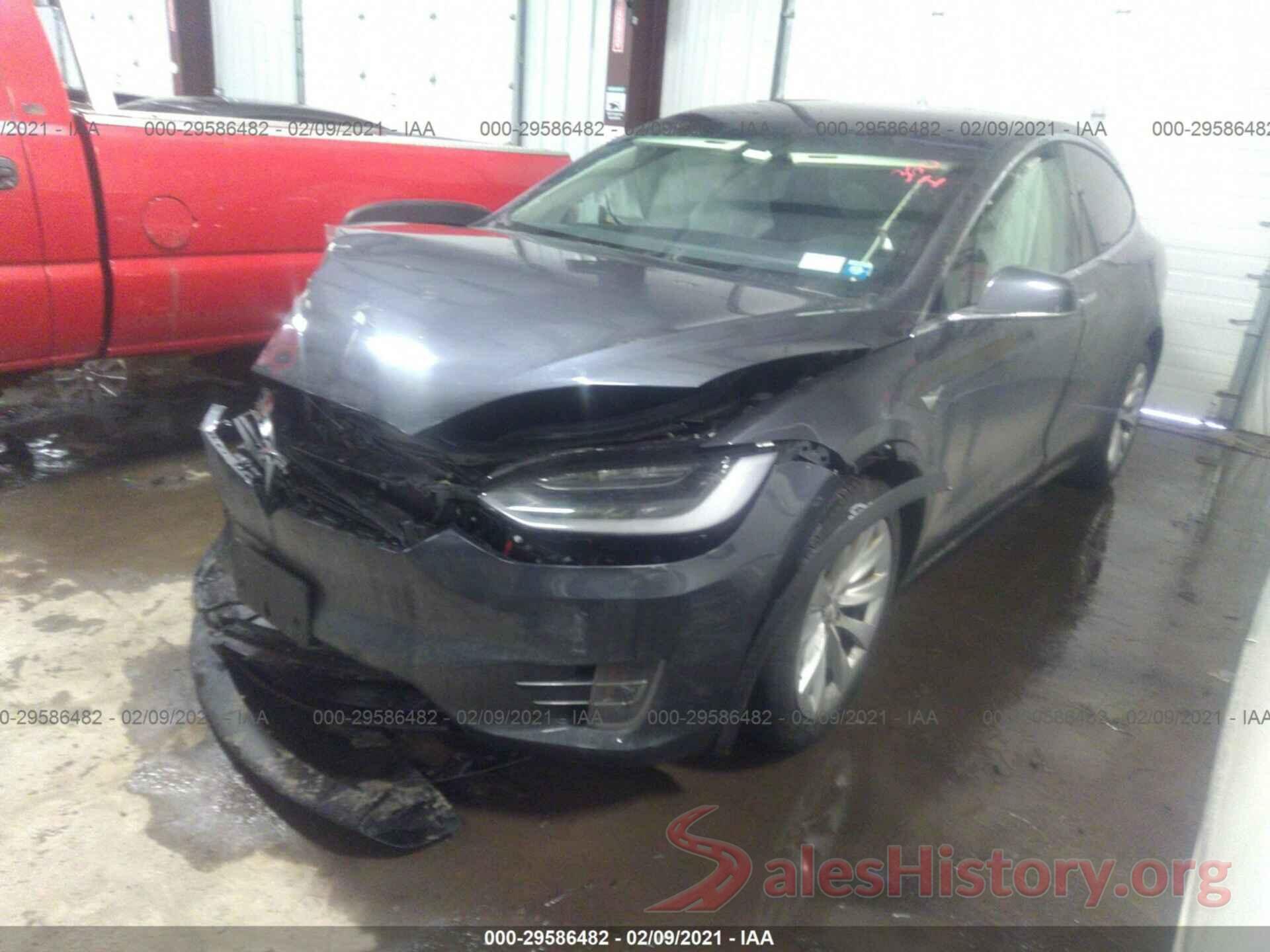 5YJXCBE23JF136153 2018 TESLA MODEL X