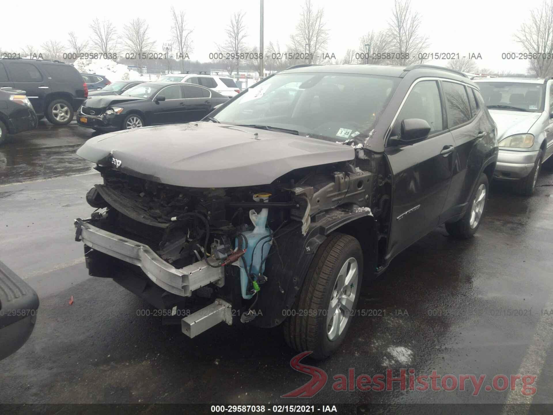 3C4NJDBB0JT303857 2018 JEEP COMPASS