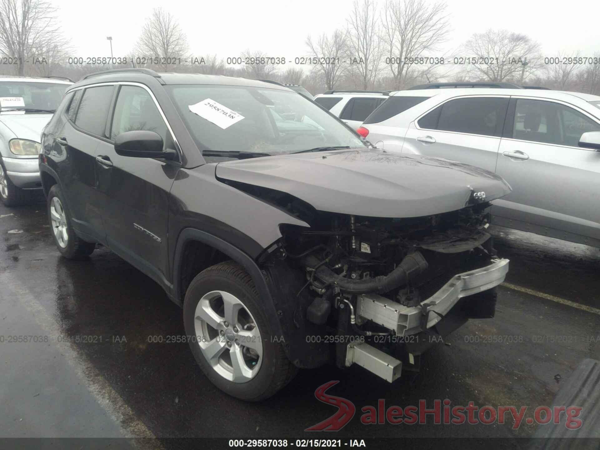 3C4NJDBB0JT303857 2018 JEEP COMPASS