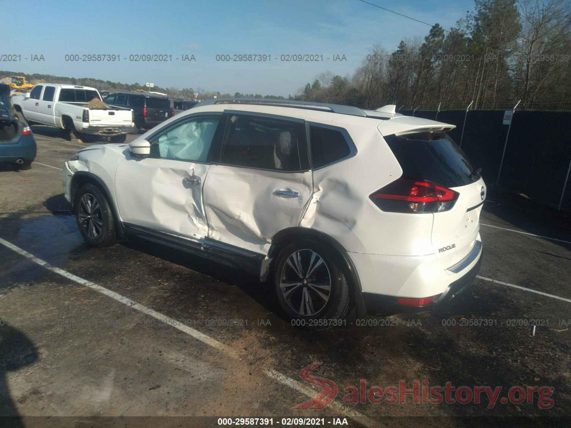 JN8AT2MT8JW454690 2018 NISSAN ROGUE