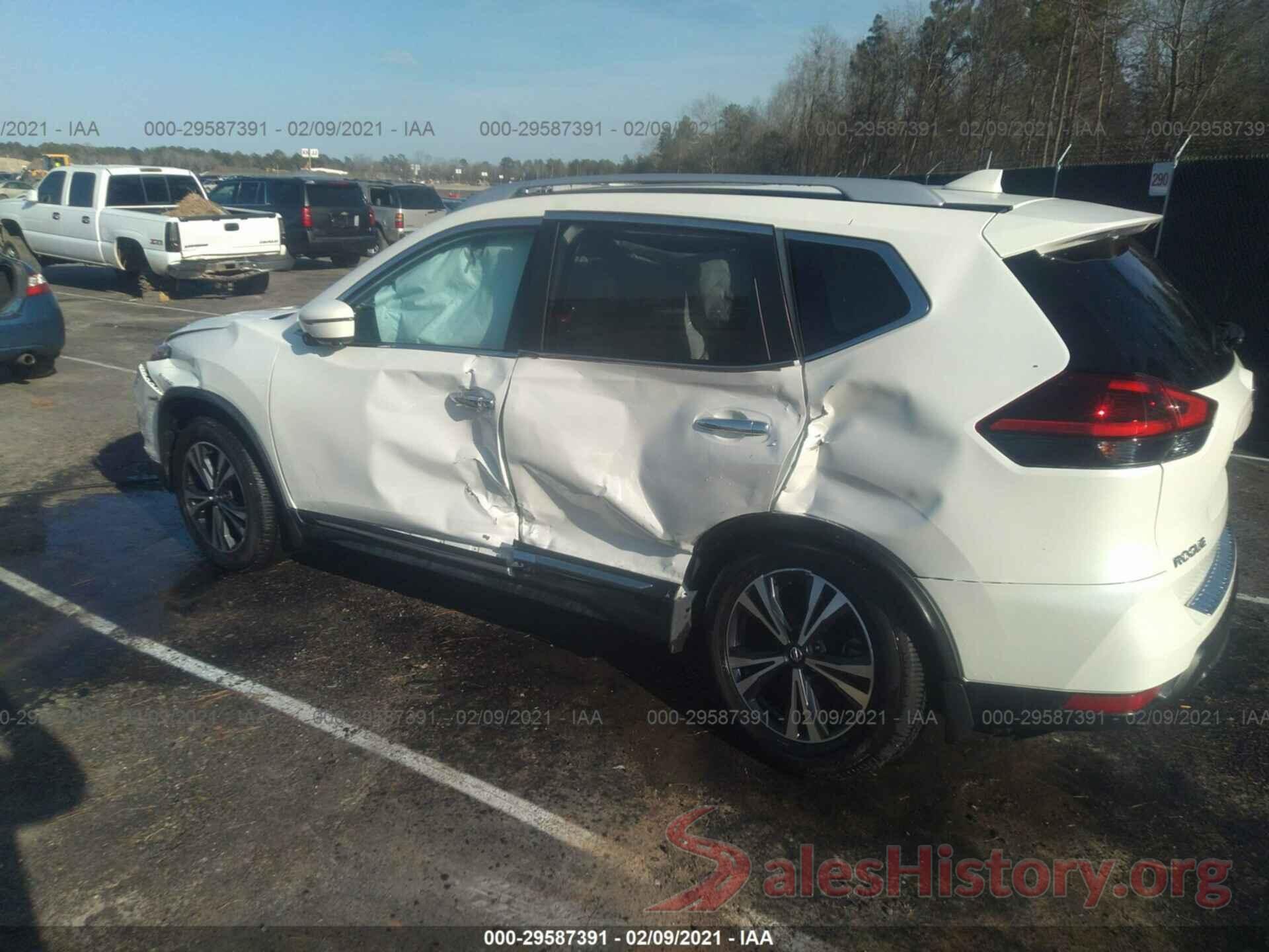 JN8AT2MT8JW454690 2018 NISSAN ROGUE