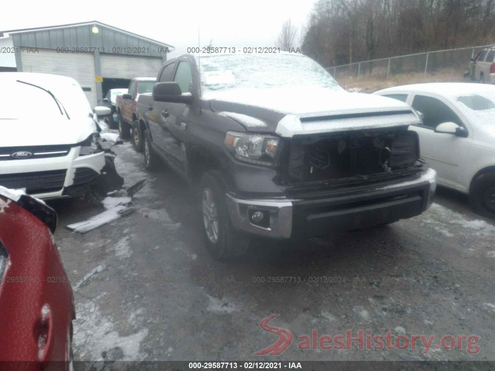 5TFDY5F1XJX727761 2018 TOYOTA TUNDRA 4WD