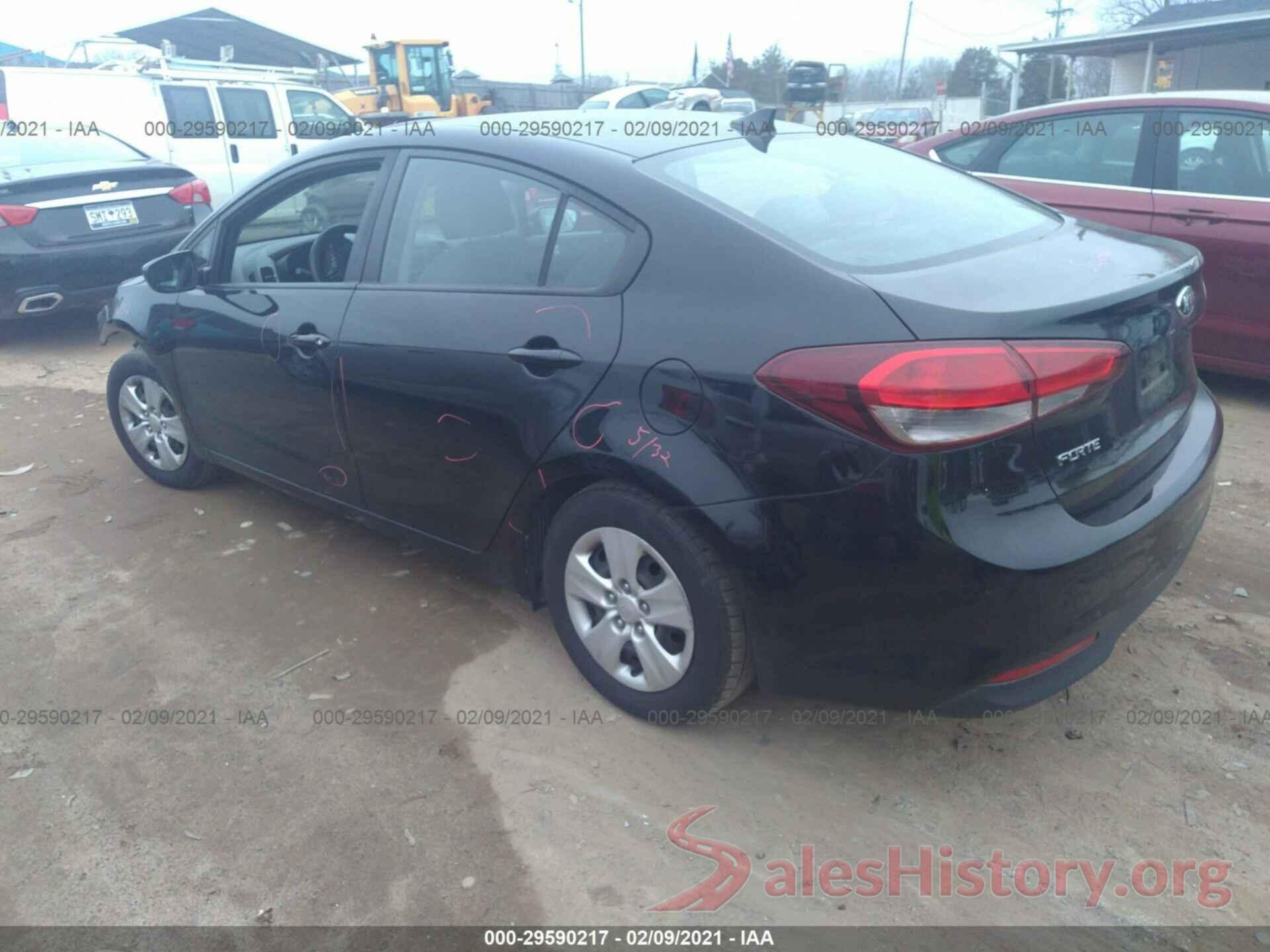 3KPFL4A75HE035608 2017 KIA FORTE