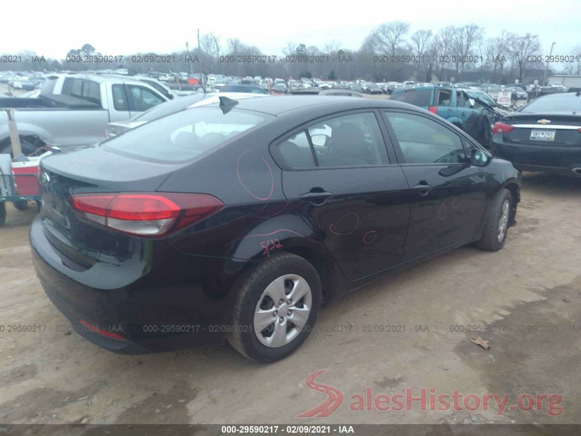 3KPFL4A75HE035608 2017 KIA FORTE