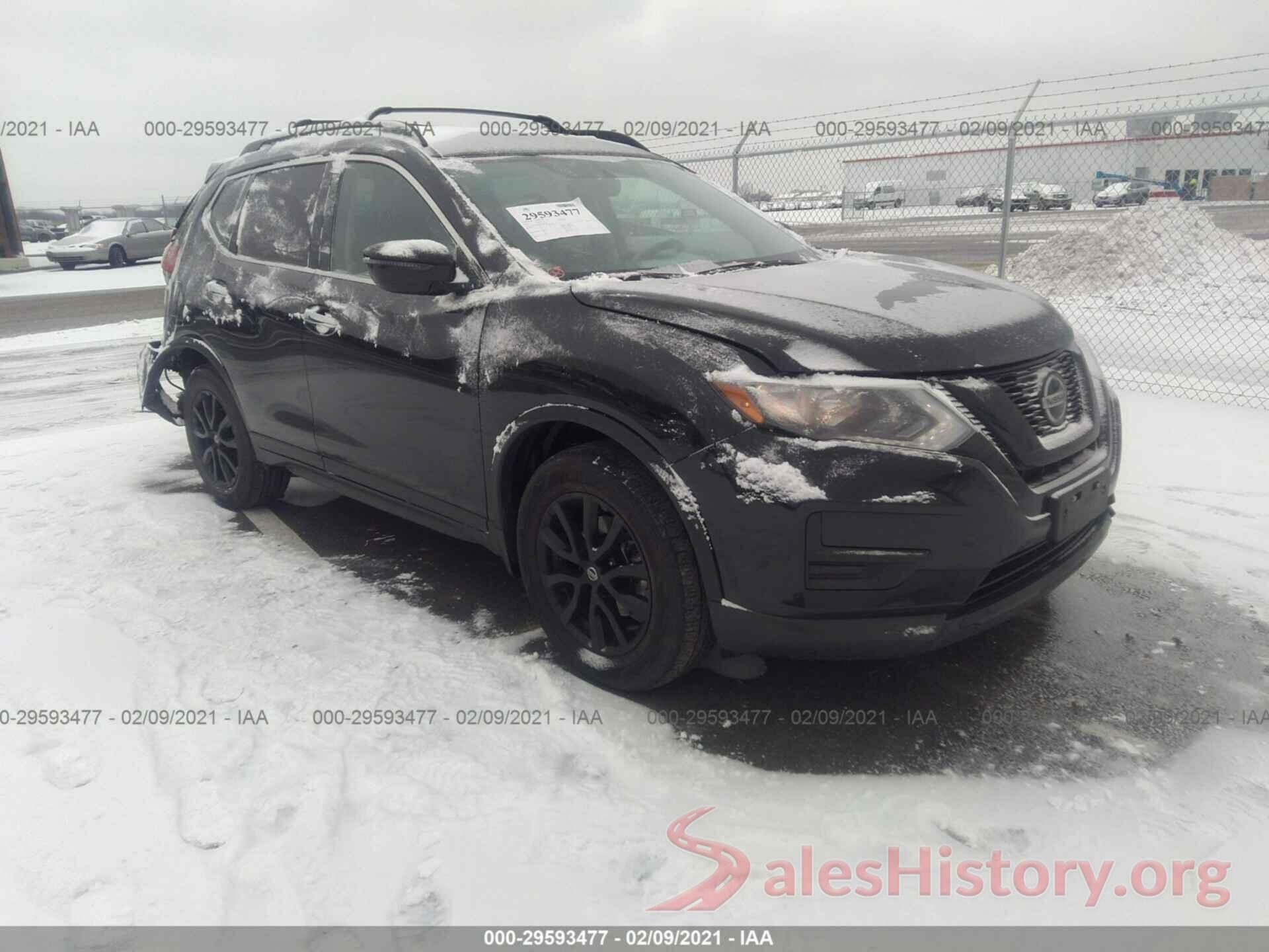 5N1AT2MT4JC760262 2018 NISSAN ROGUE