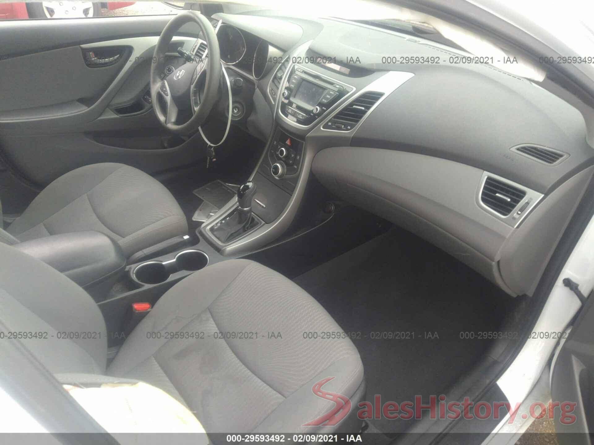 5NPDH4AE1GH661142 2016 HYUNDAI ELANTRA