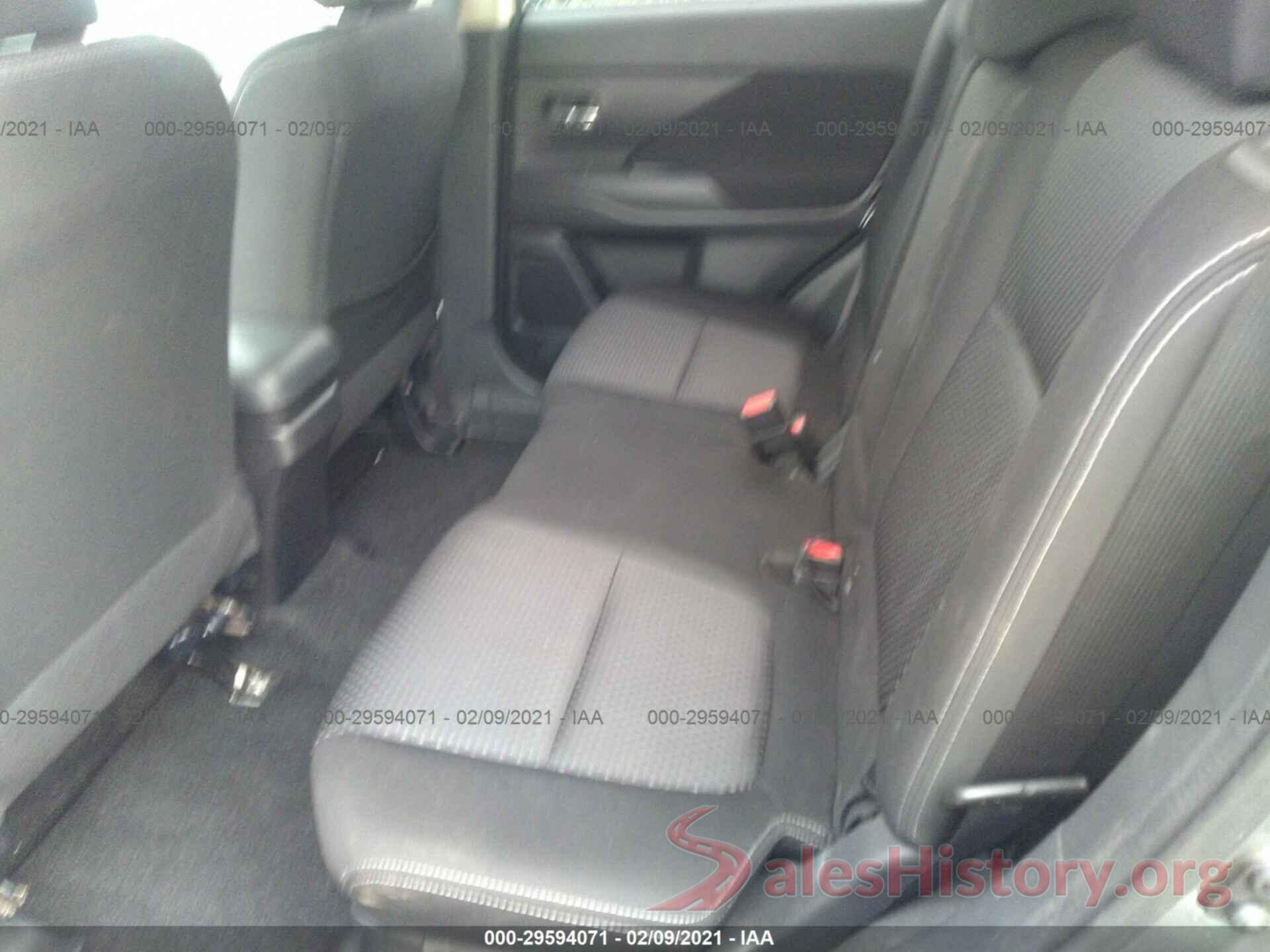 JA4AZ3A33HZ020734 2017 MITSUBISHI OUTLANDER