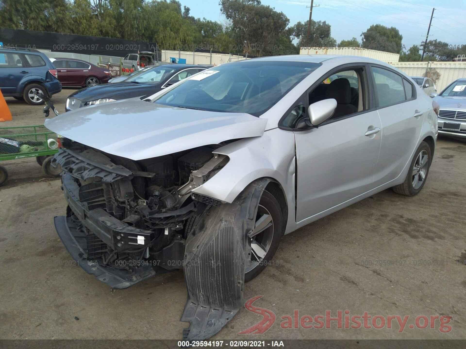 3KPFL4A72JE174813 2018 KIA FORTE