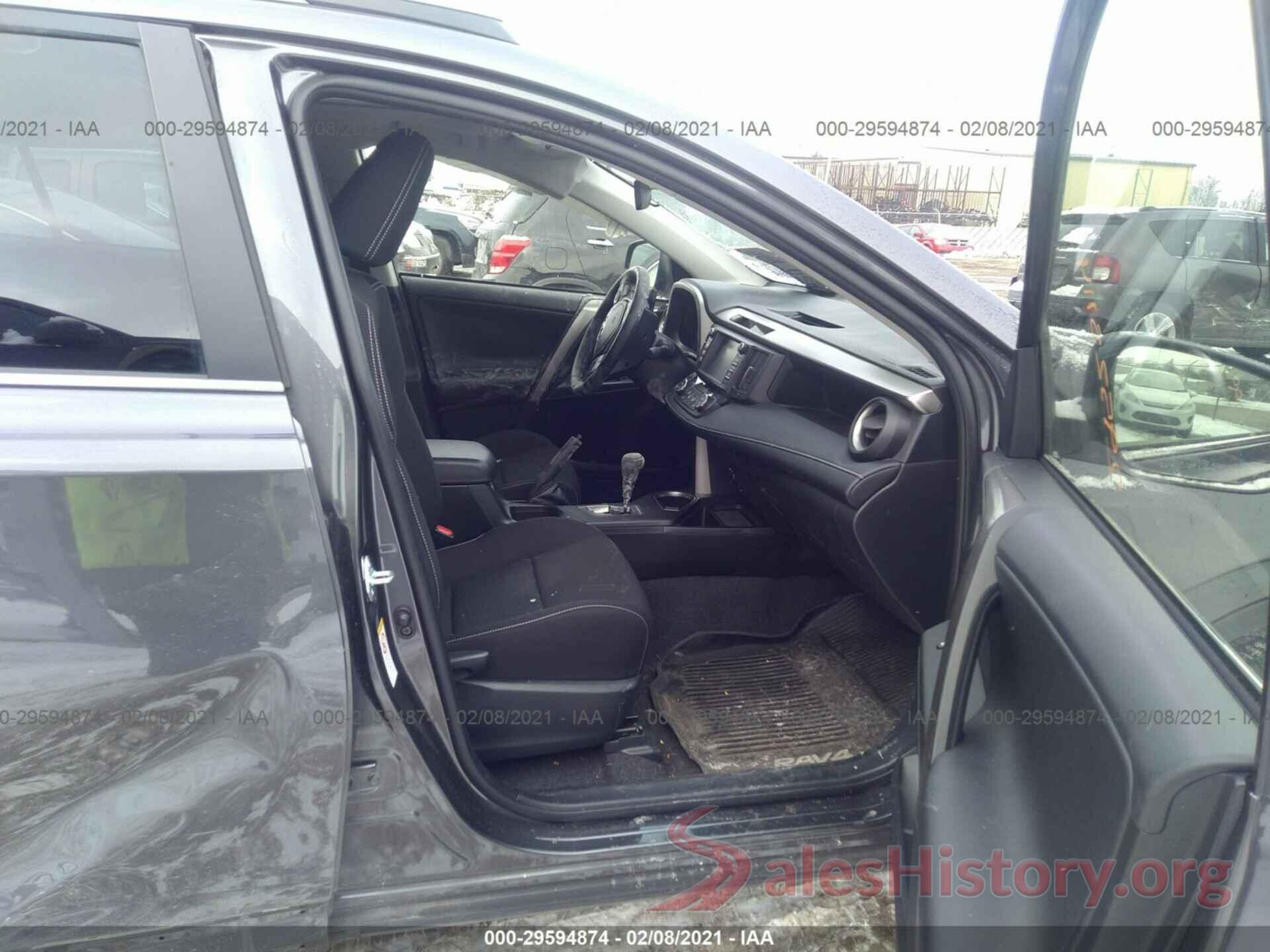 JTMRFREV9JJ185319 2018 TOYOTA RAV4