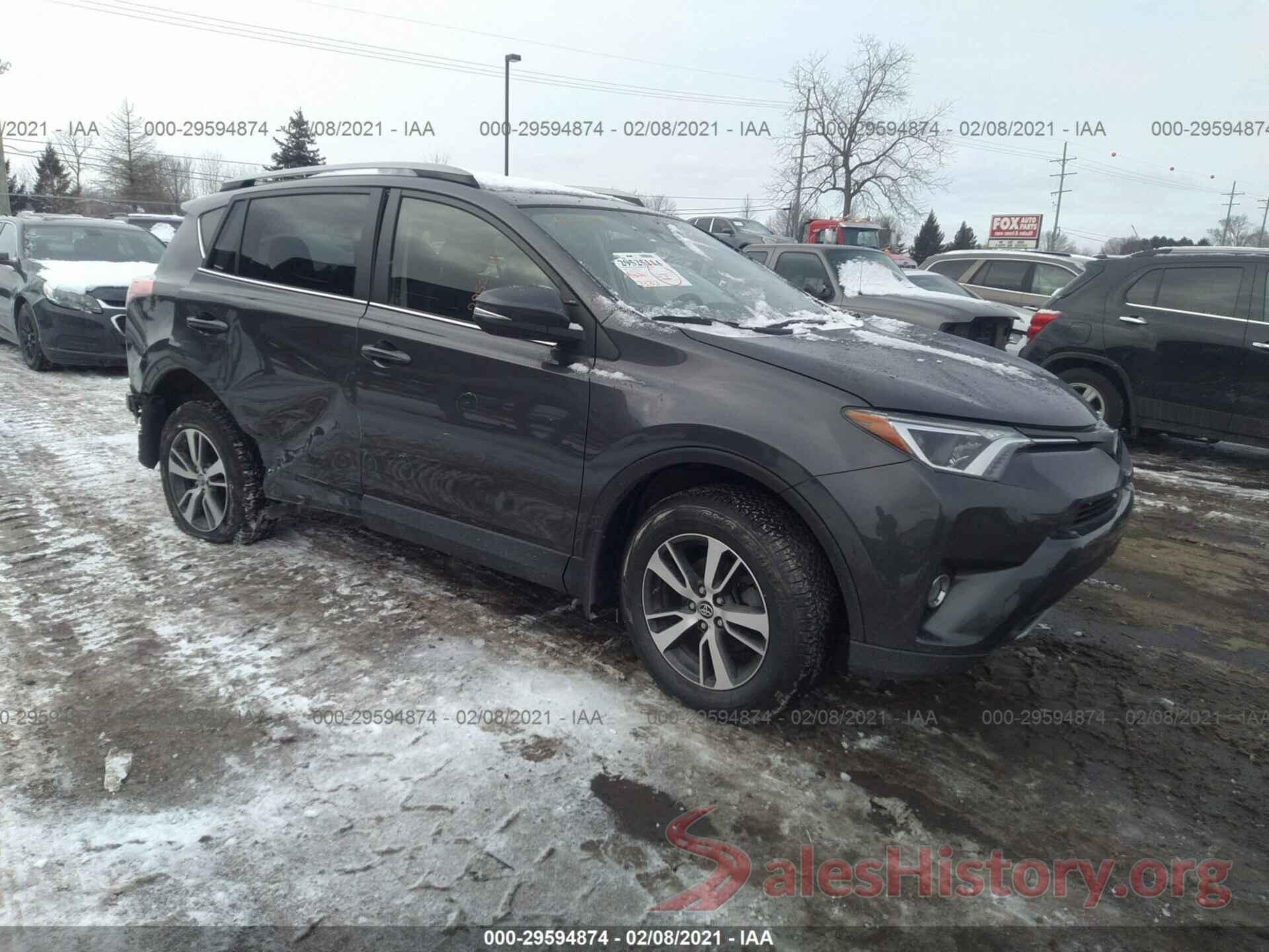 JTMRFREV9JJ185319 2018 TOYOTA RAV4