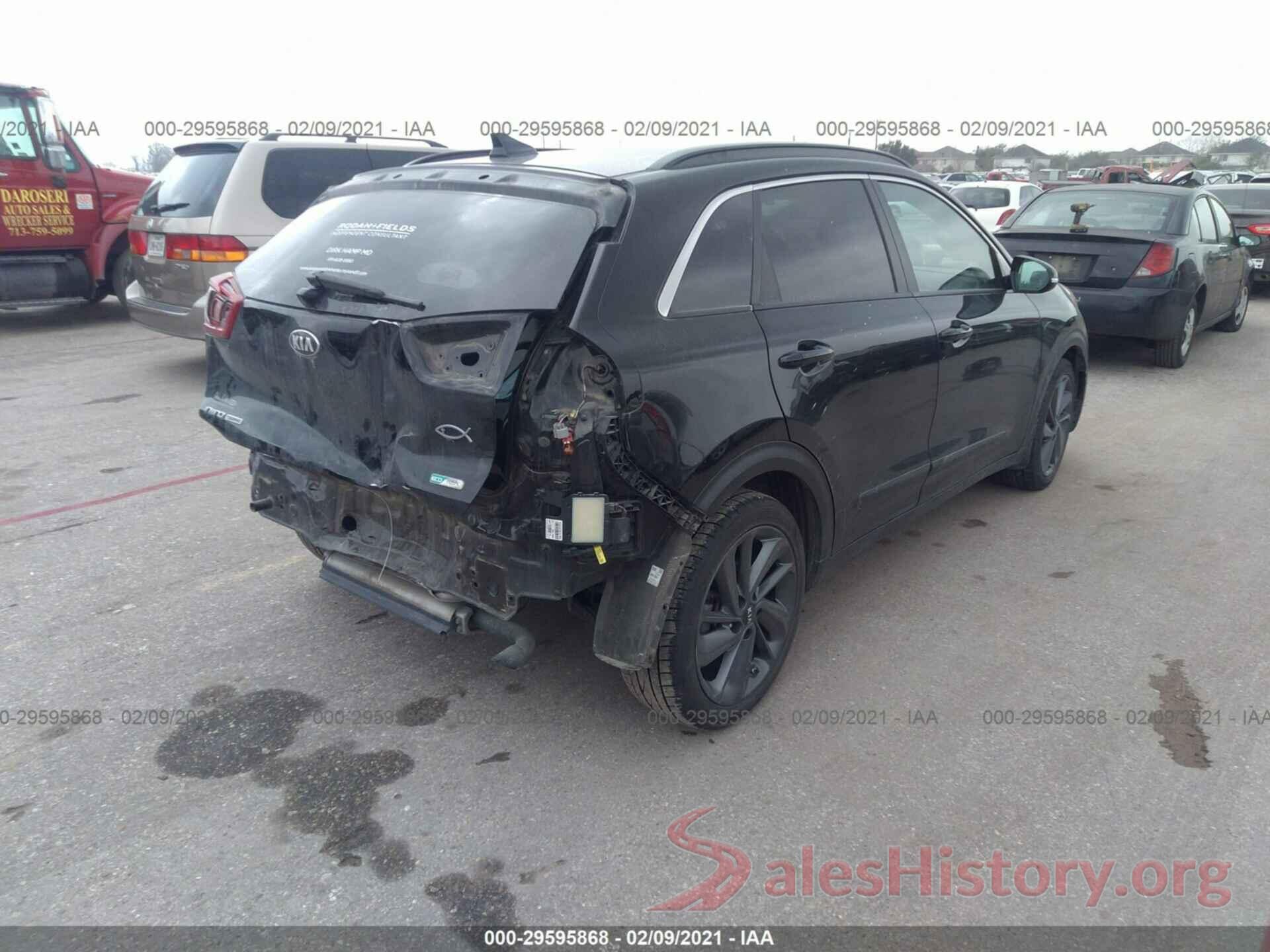 KNDCC3LC0H5081379 2017 KIA NIRO