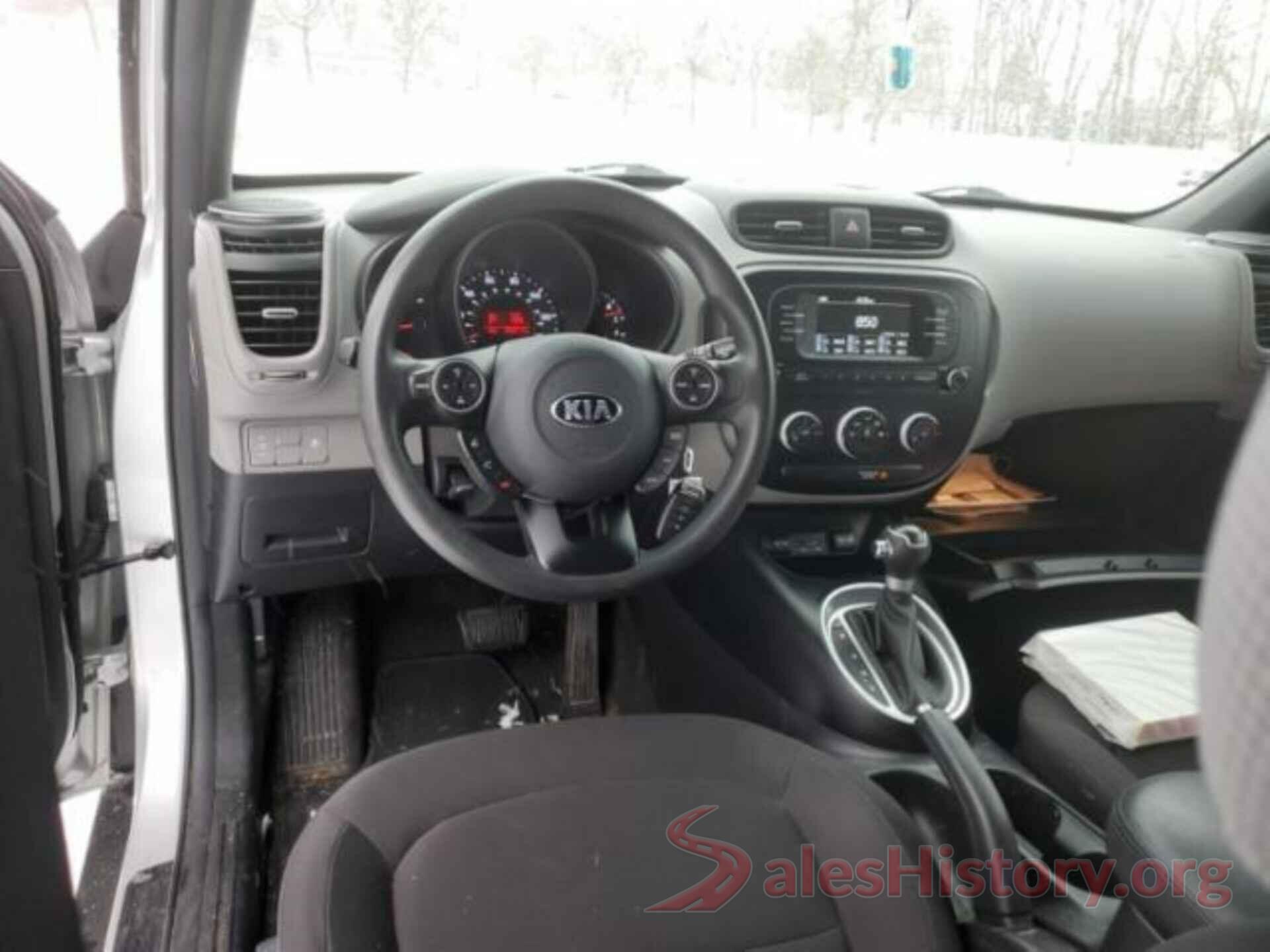 KNDJN2A29J7560710 2018 KIA SOUL