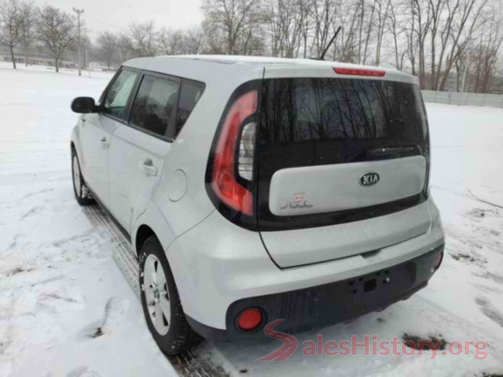 KNDJN2A29J7560710 2018 KIA SOUL