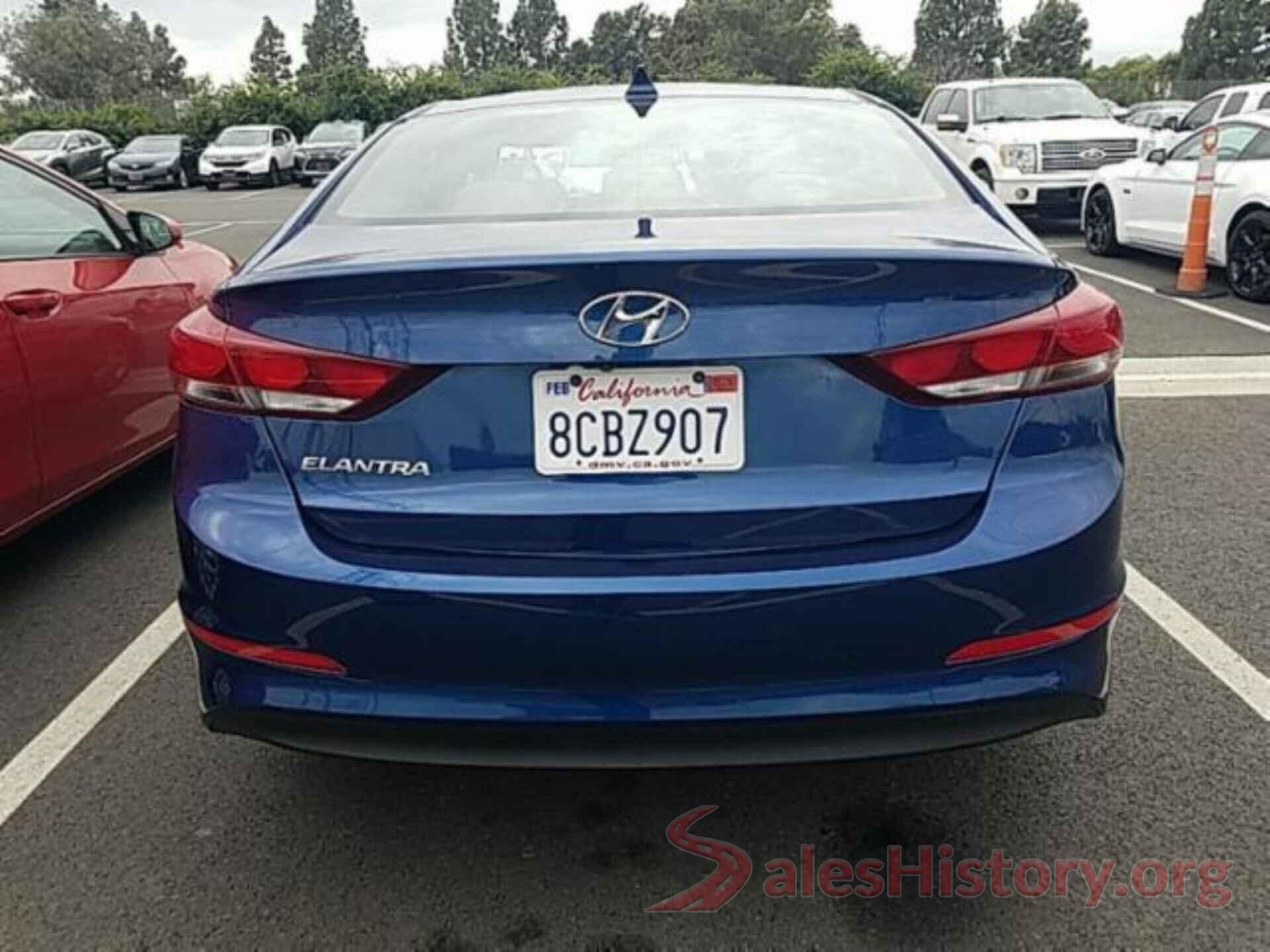 5NPD84LF4JH247690 2018 HYUNDAI ELANTRA