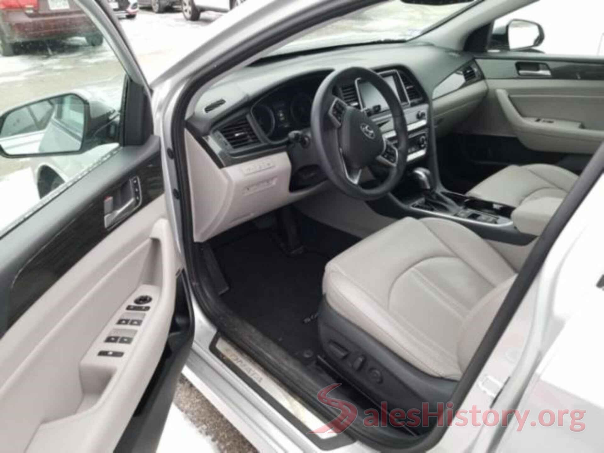 5NPE34AFXJH605011 2018 HYUNDAI SONATA