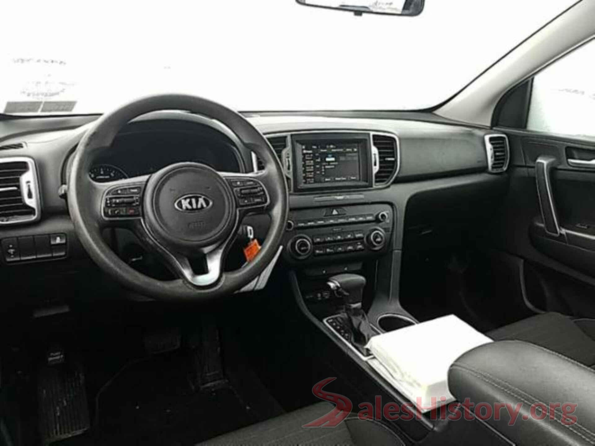 KNDPMCAC7J7449035 2018 KIA SPORTAGE