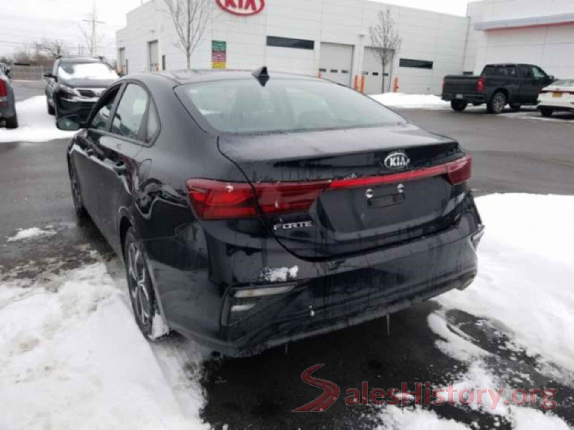 3KPF24AD8KE065430 2019 KIA FORTE