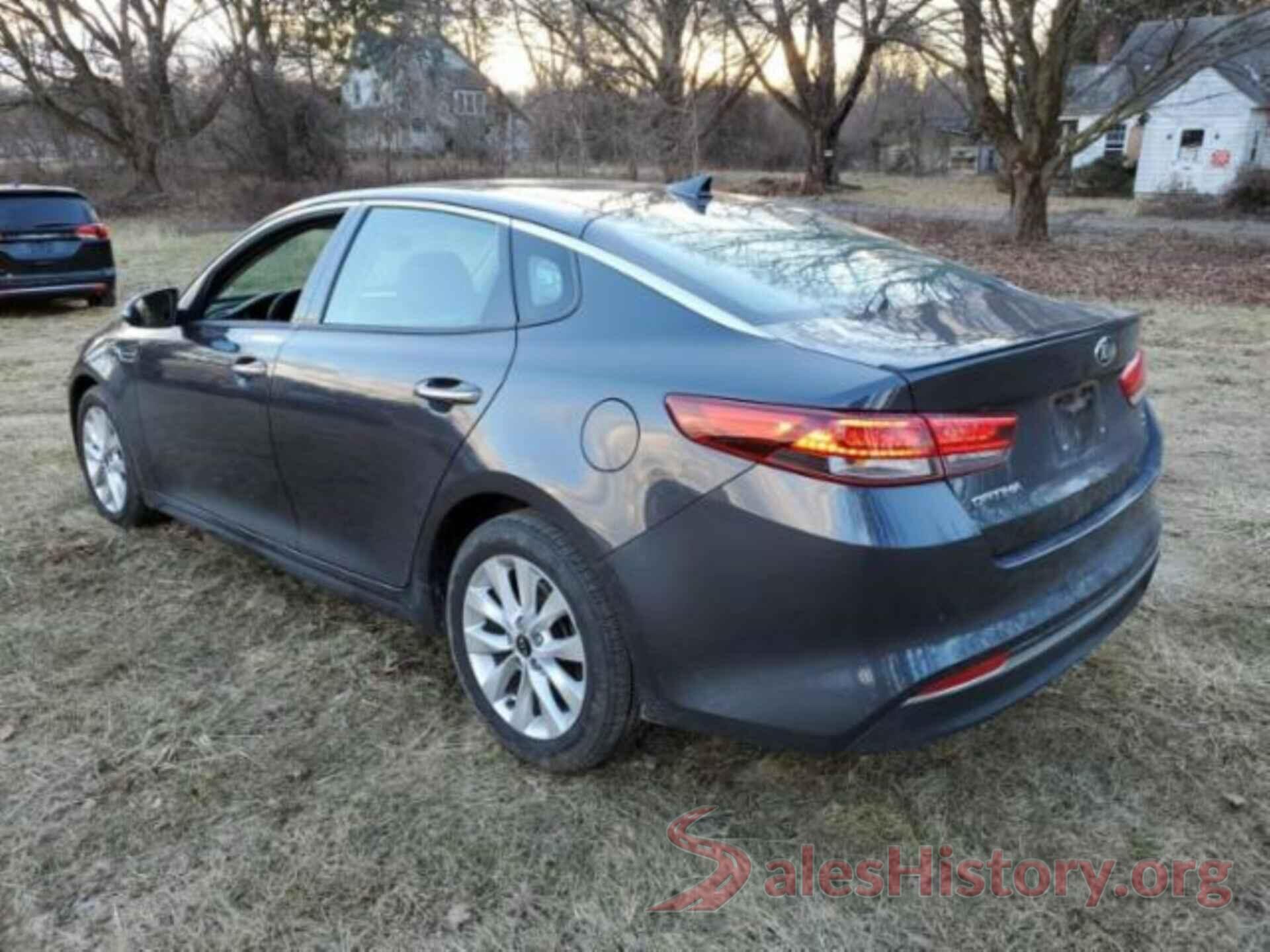 5XXGT4L37JG241900 2018 KIA OPTIMA