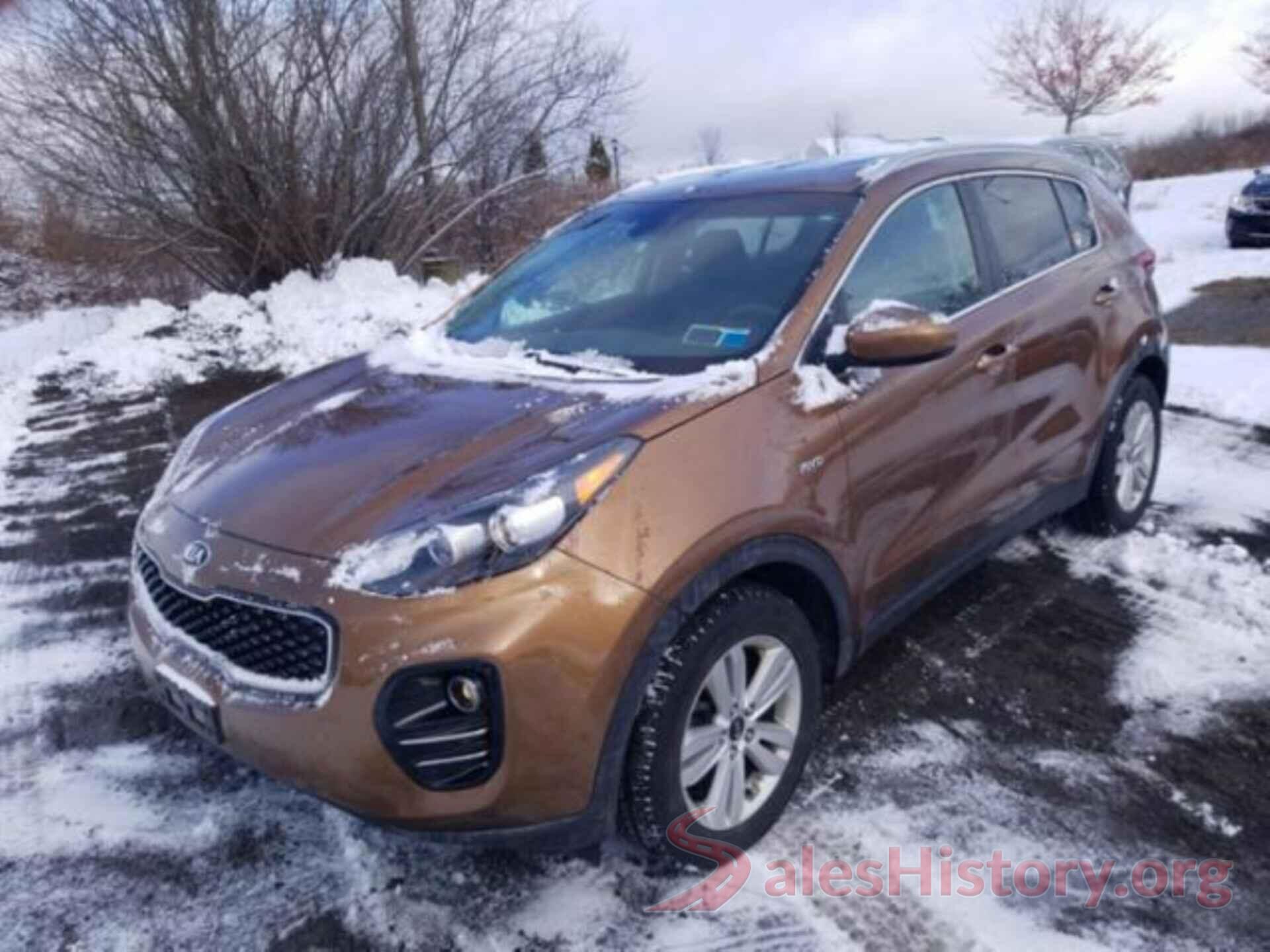 KNDPMCAC8J7393638 2018 KIA SPORTAGE