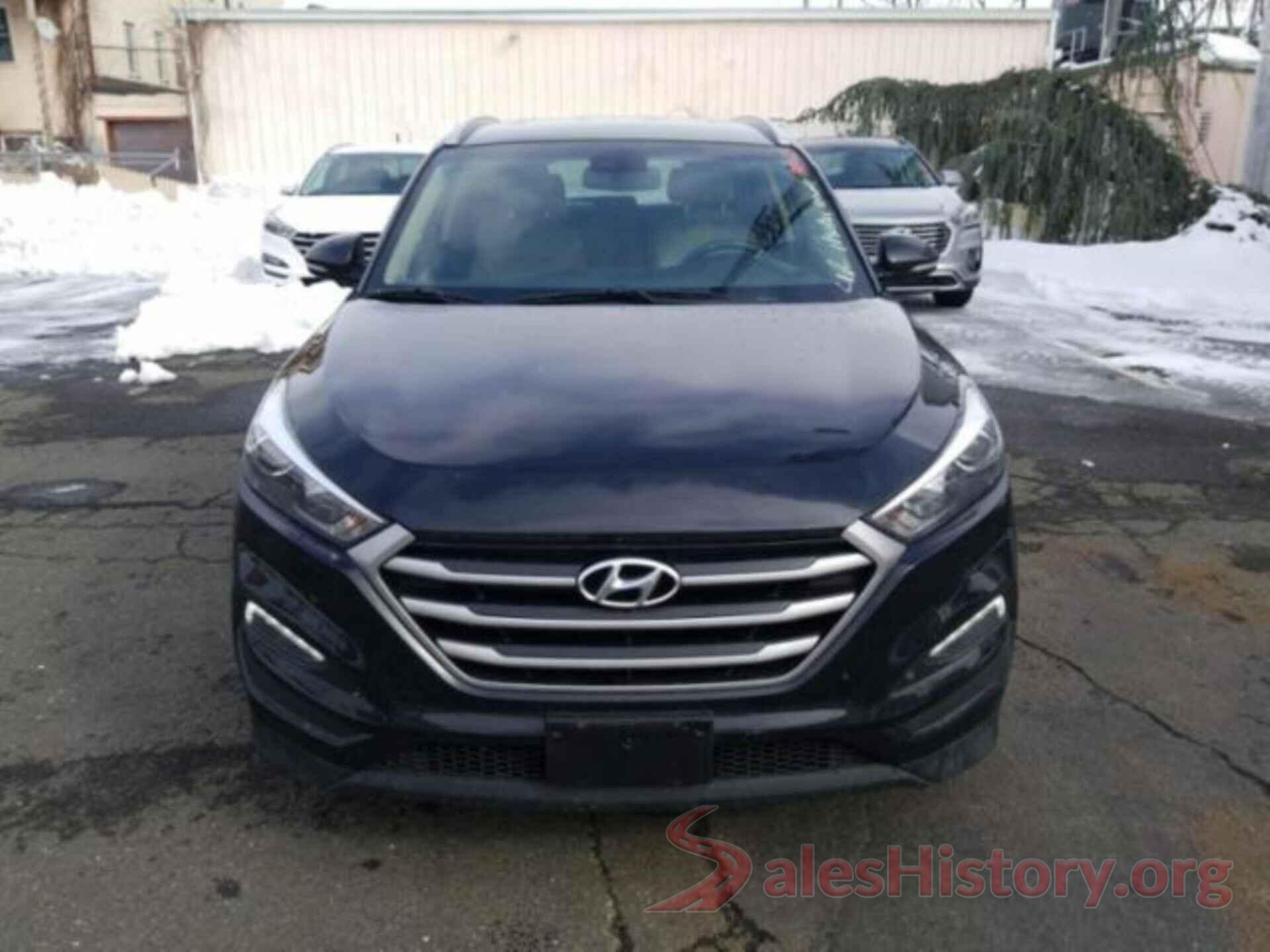 KM8J3CA41JU619243 2018 HYUNDAI TUCSON