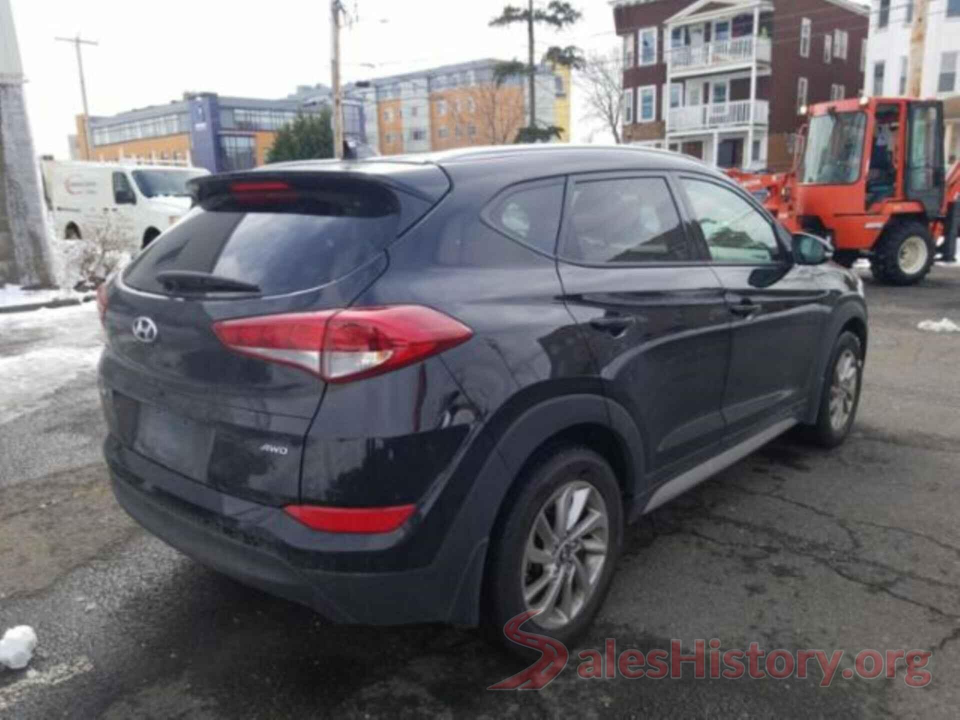 KM8J3CA41JU619243 2018 HYUNDAI TUCSON