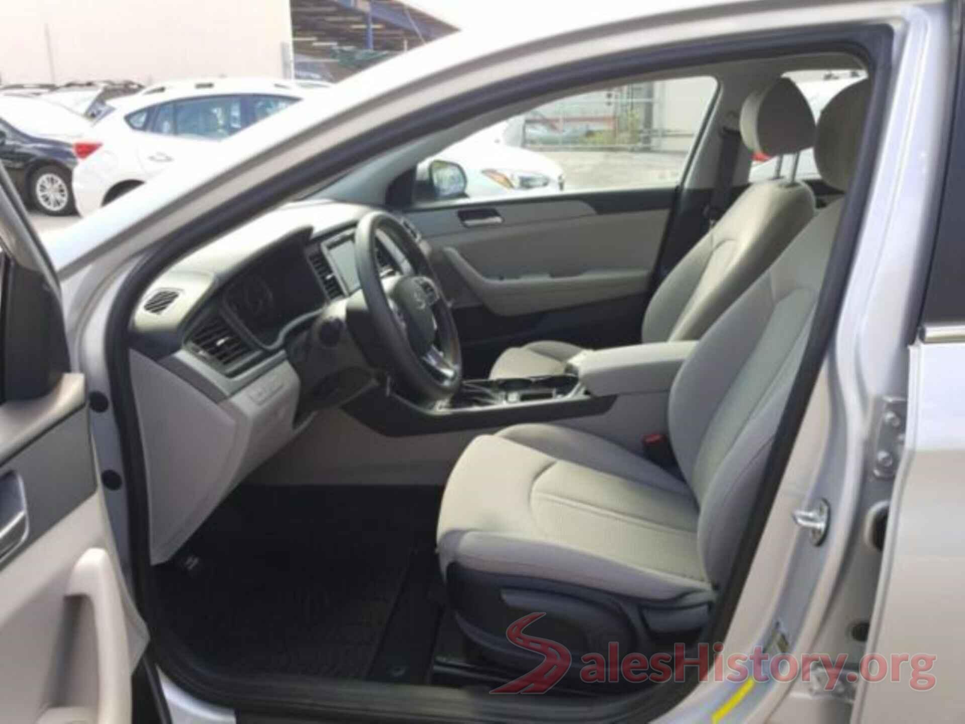 5NPE24AFXJH671061 2018 HYUNDAI SONATA