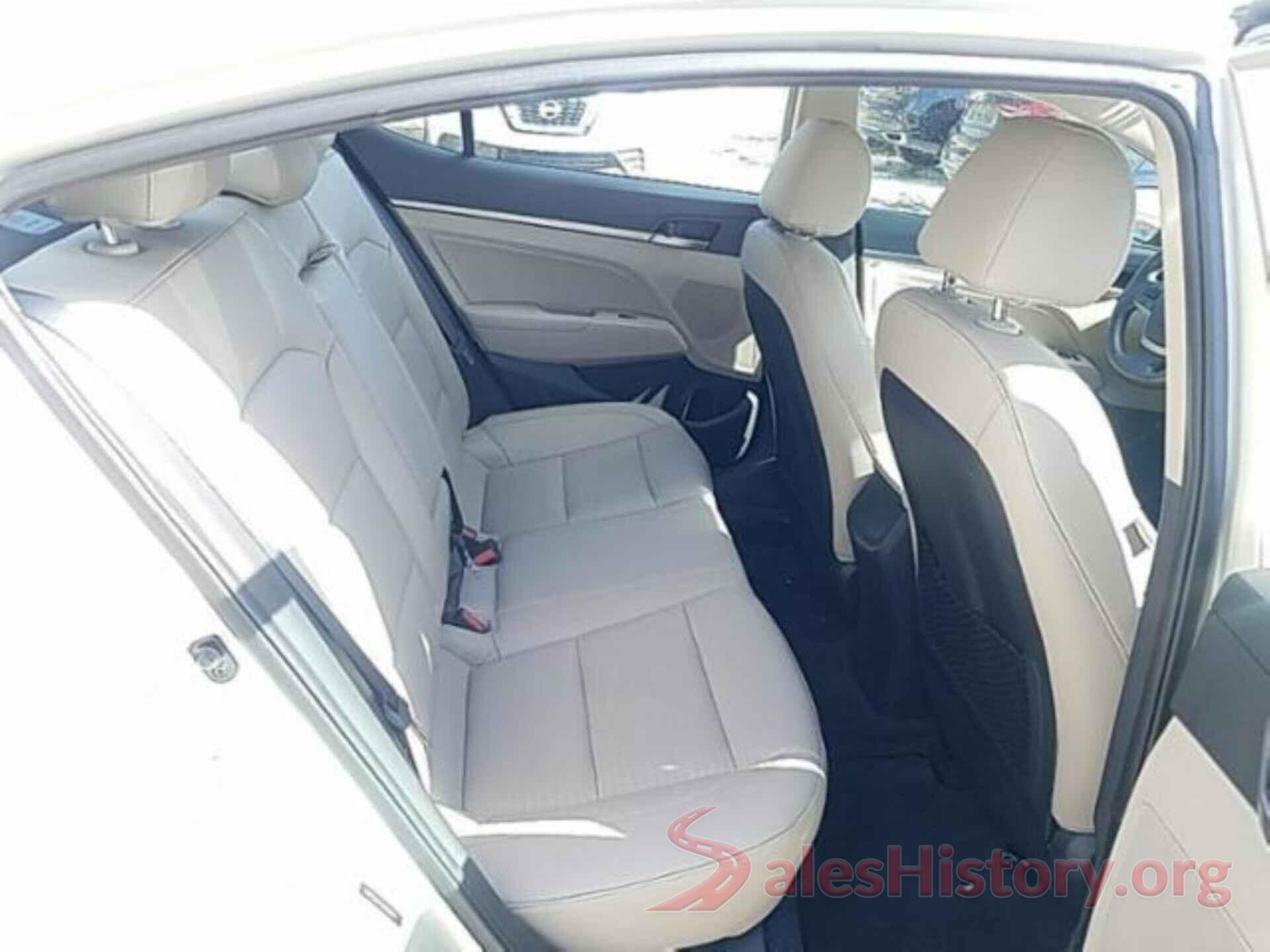 5NPD84LF5JH218411 2018 HYUNDAI ELANTRA