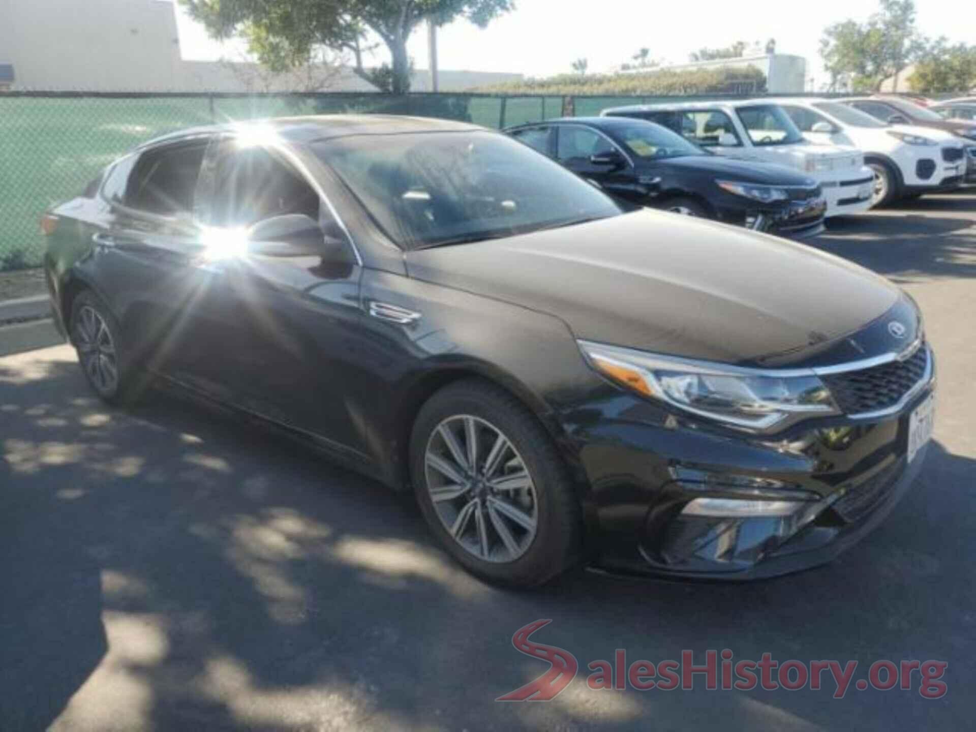 5XXGT4L34KG337615 2019 KIA OPTIMA