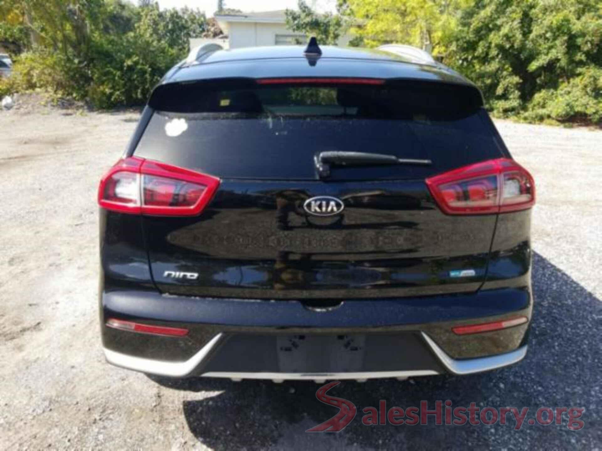 KNDCB3LC2J5110616 2018 KIA NIRO