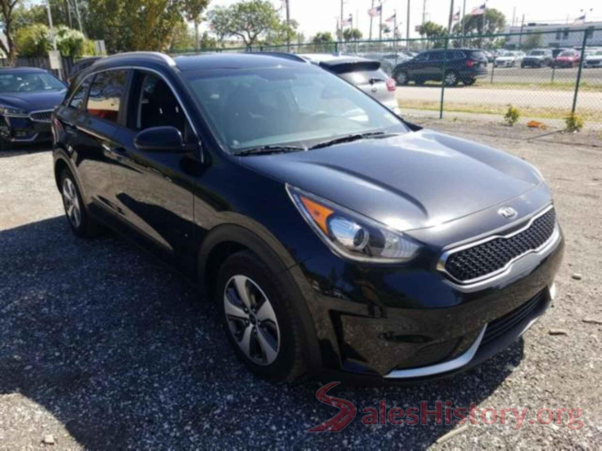 KNDCB3LC2J5110616 2018 KIA NIRO