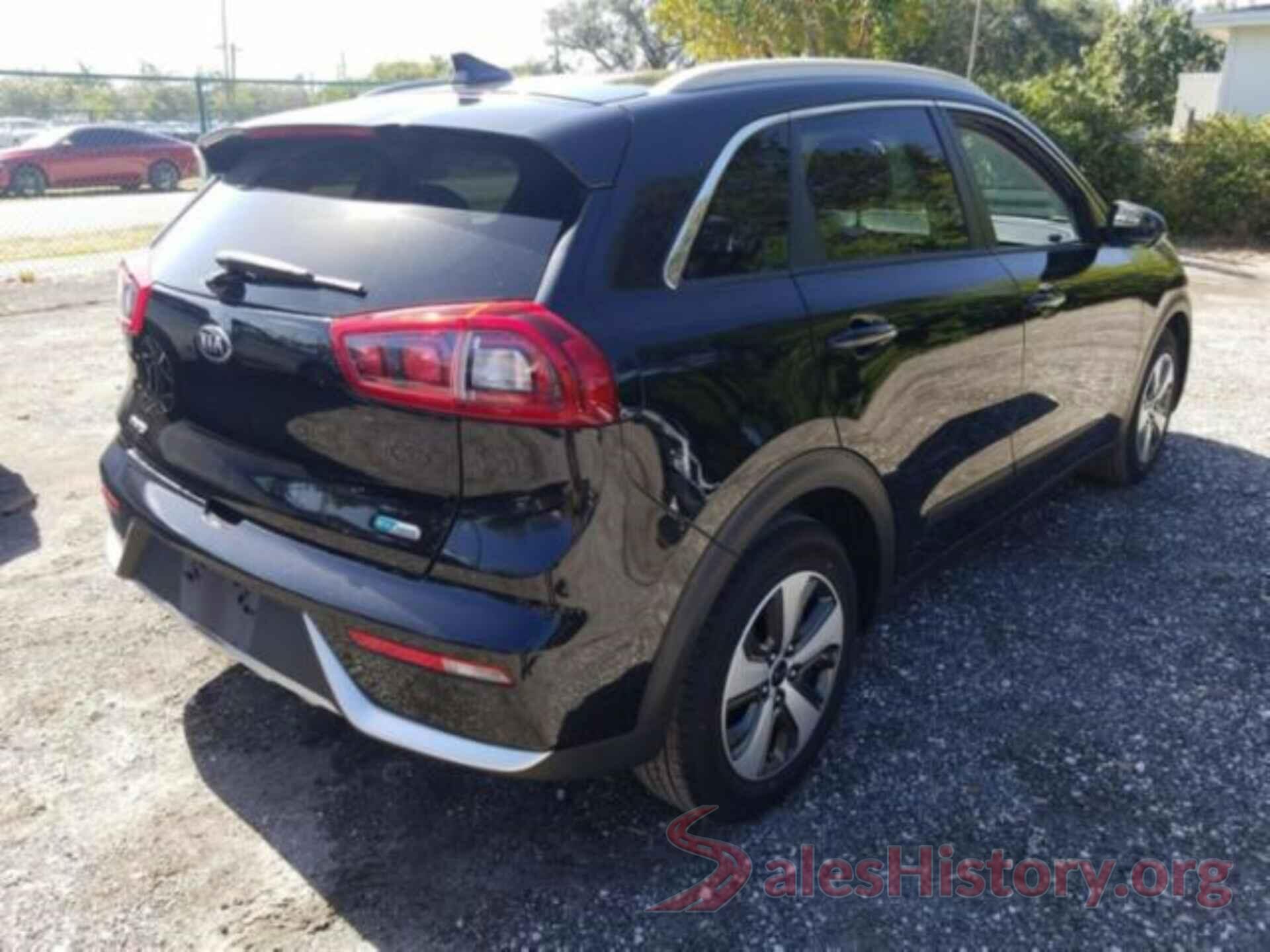 KNDCB3LC2J5110616 2018 KIA NIRO