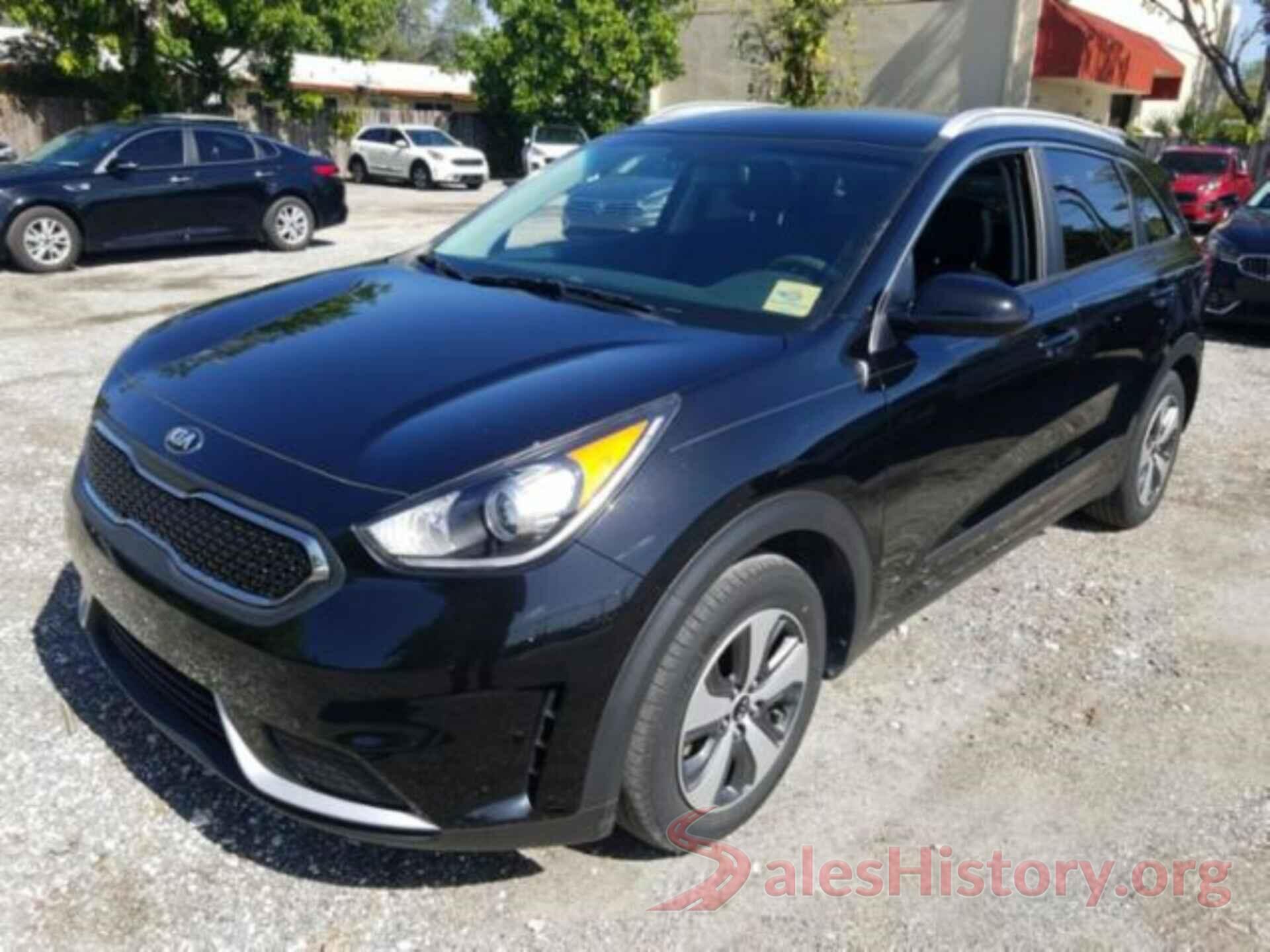 KNDCB3LC2J5110616 2018 KIA NIRO