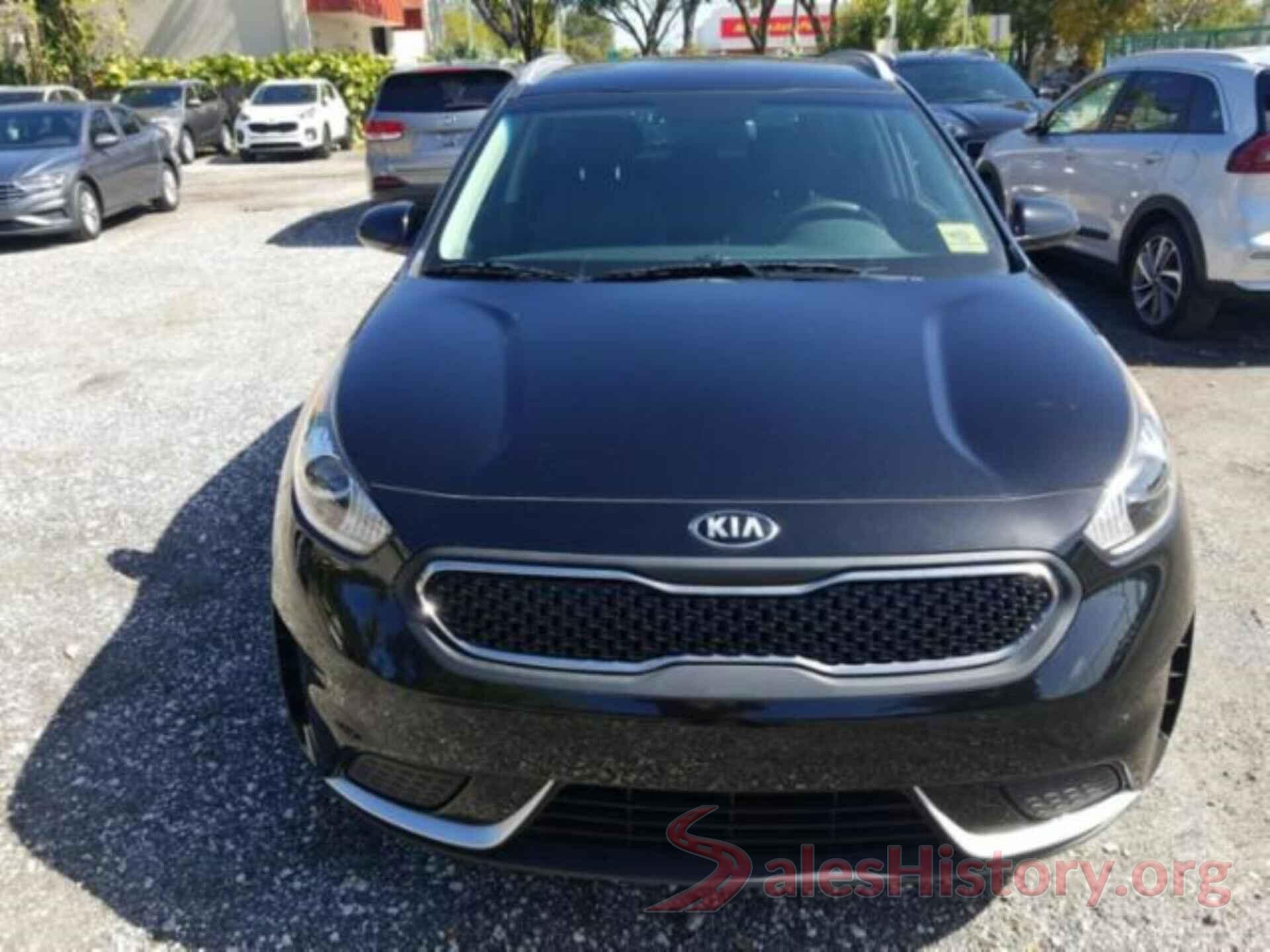 KNDCB3LC2J5110616 2018 KIA NIRO