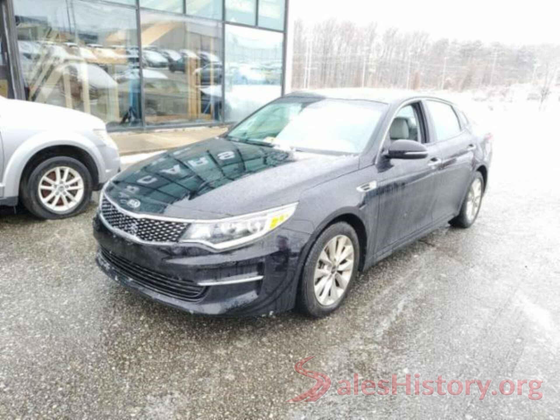 5XXGU4L36JG190533 2018 KIA OPTIMA