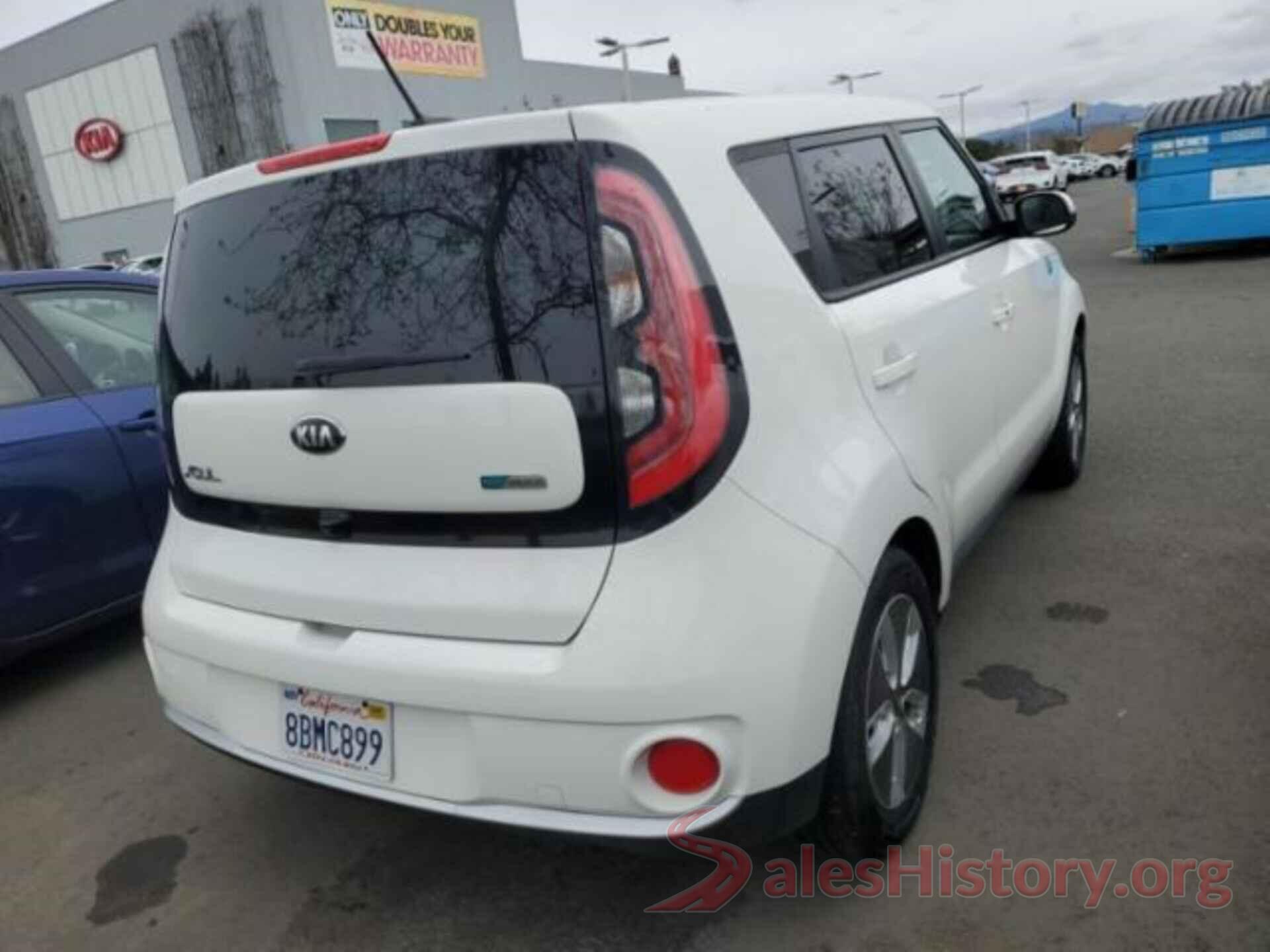 KNDJP3AE7H7021295 2017 KIA SOUL EV