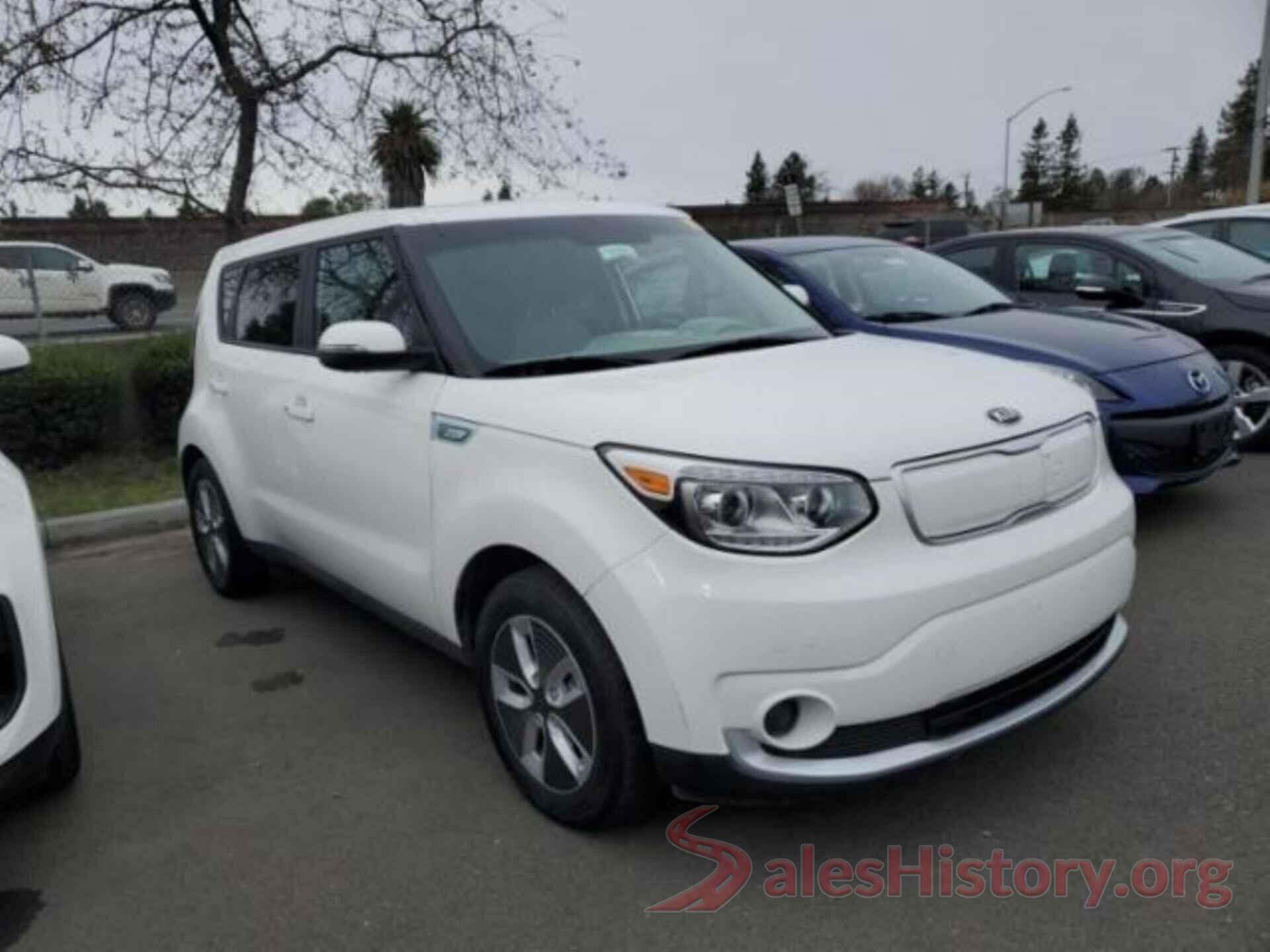 KNDJP3AE7H7021295 2017 KIA SOUL EV