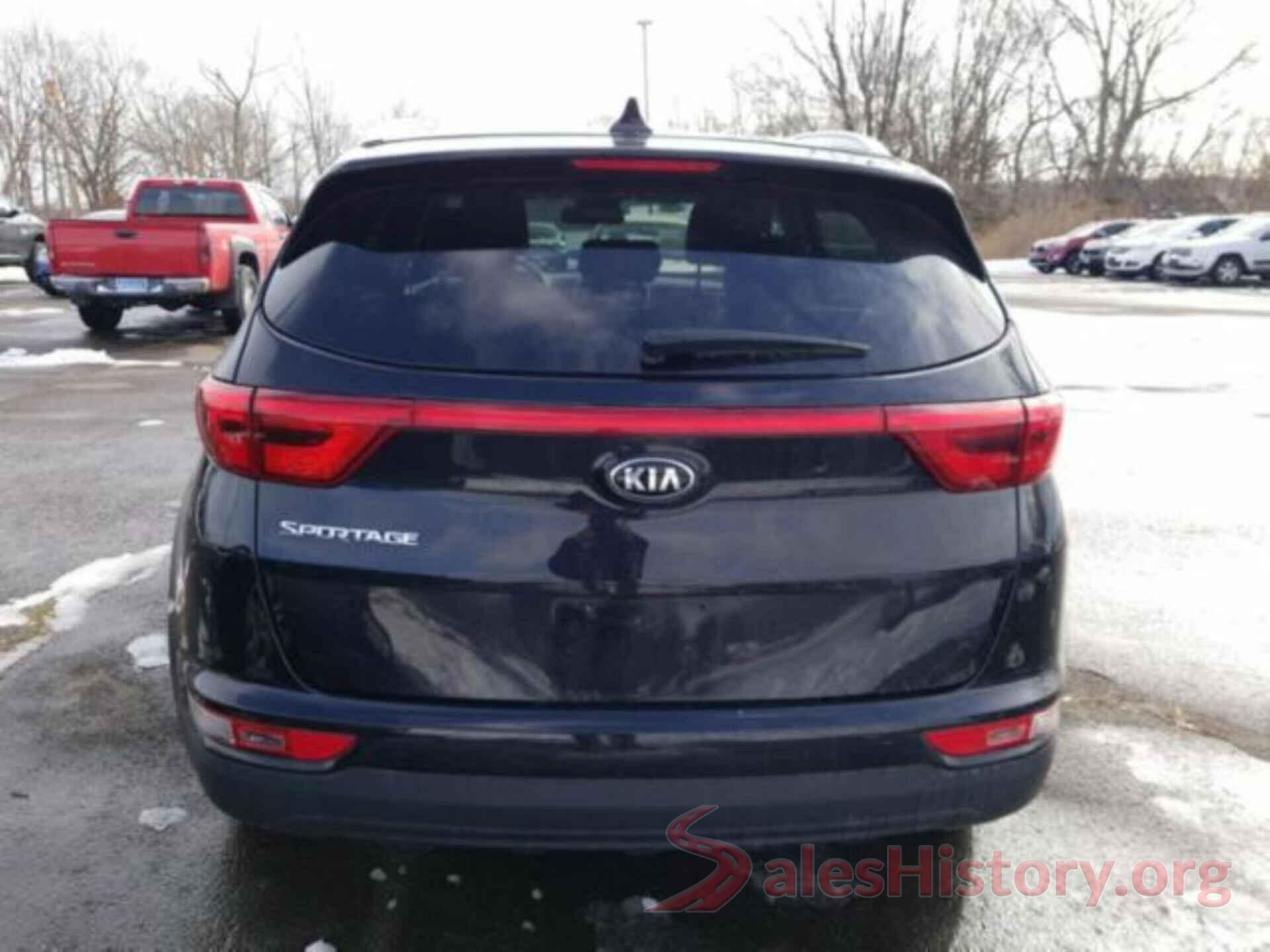 KNDPMCAC7J7436317 2018 KIA SPORTAGE