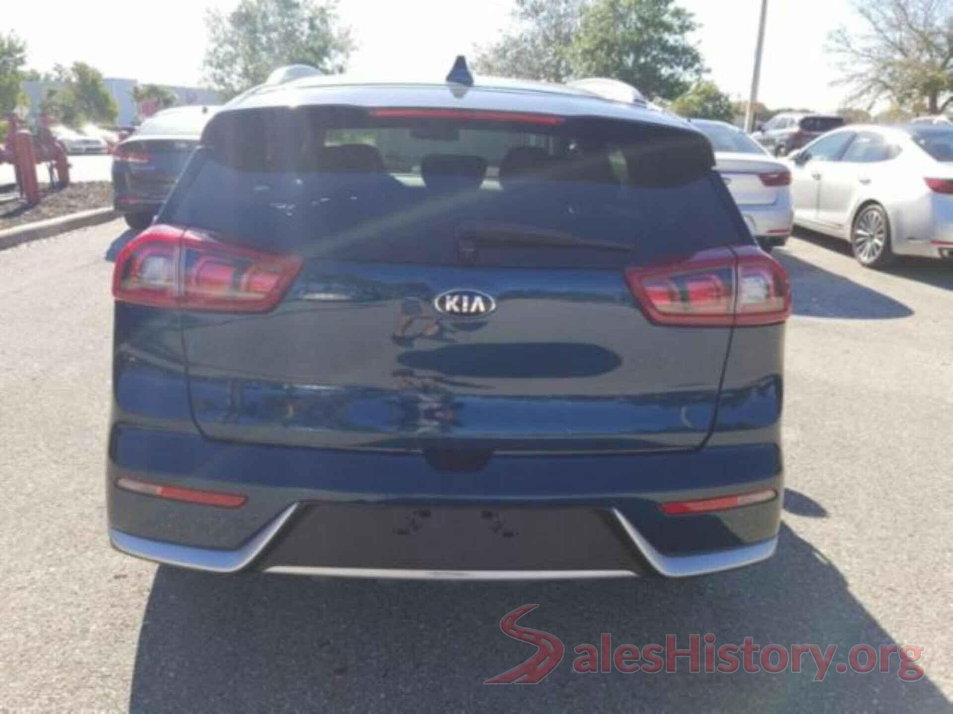 KNDCB3LC3J5108177 2018 KIA NIRO