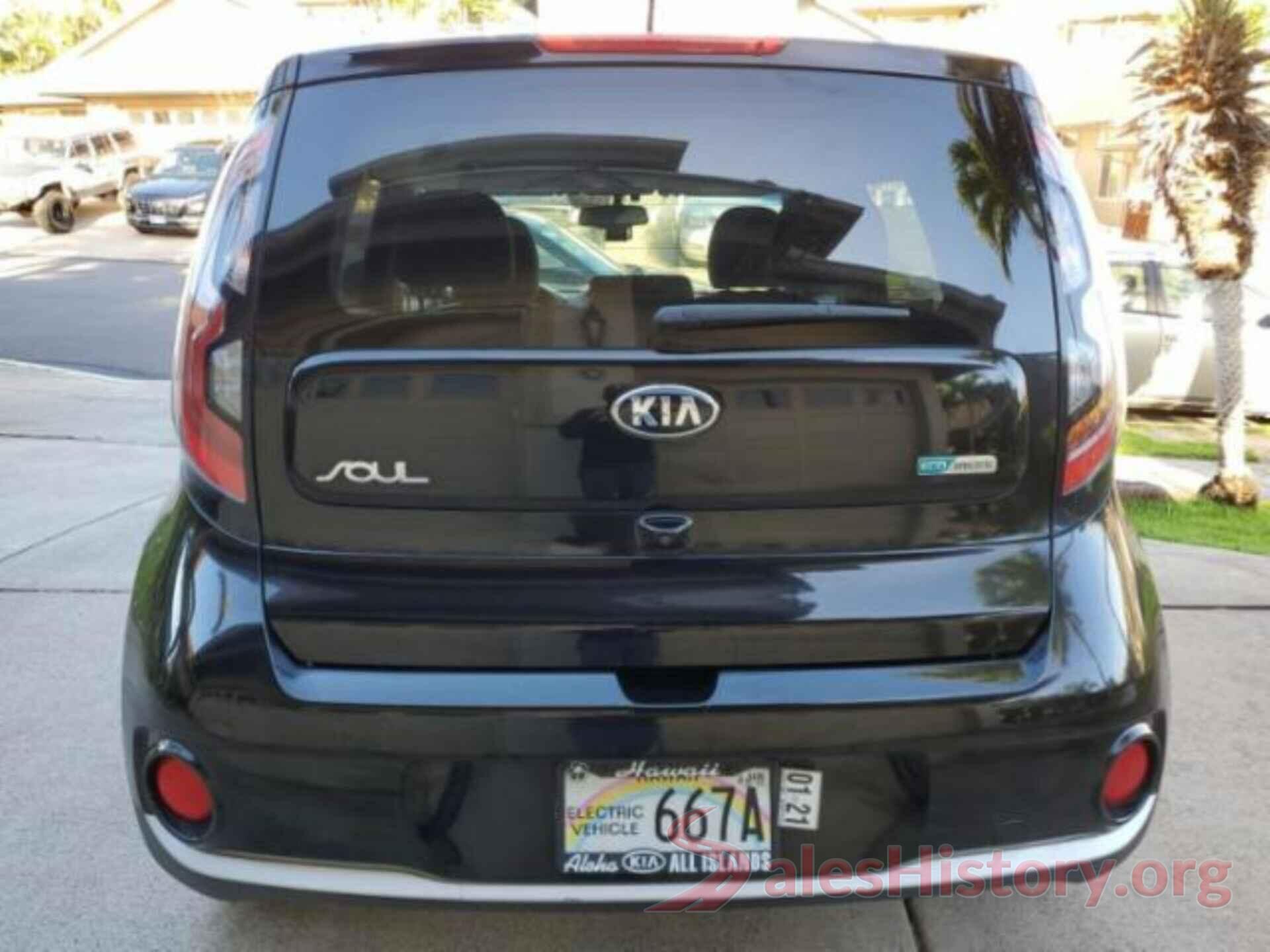 KNDJP3AEXH7019637 2017 KIA SOUL EV