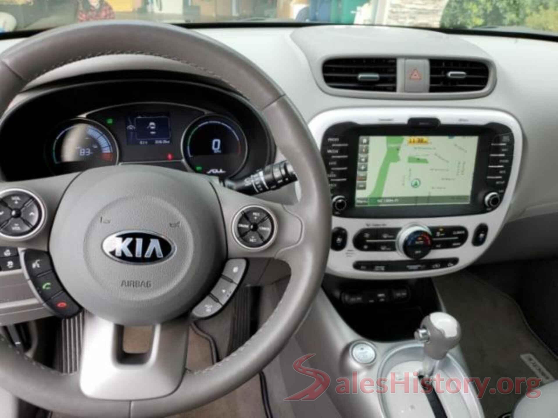 KNDJX3AE9H7020228 2017 KIA SOUL EV