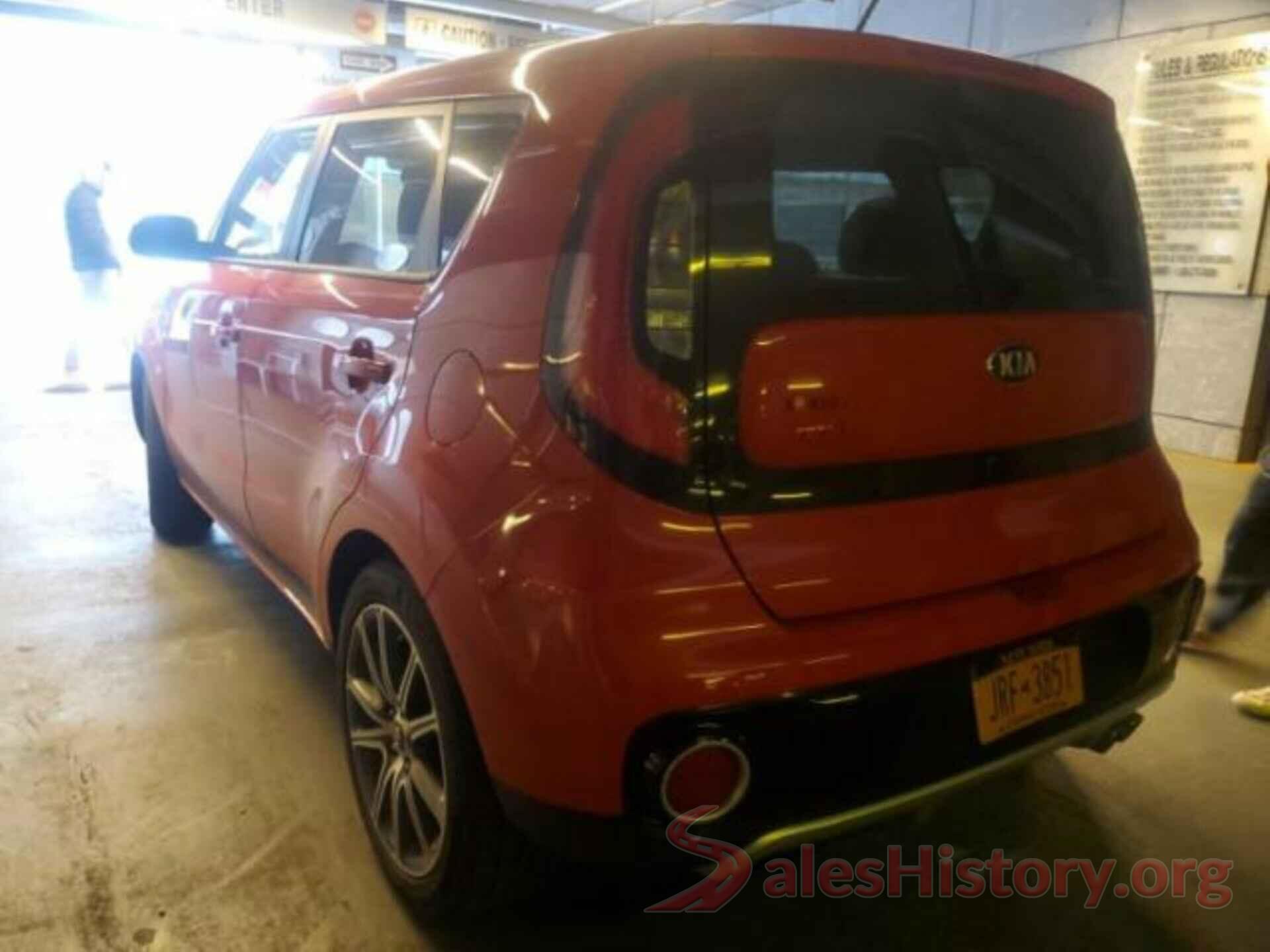 KNDJX3AA5J7529235 2018 KIA SOUL