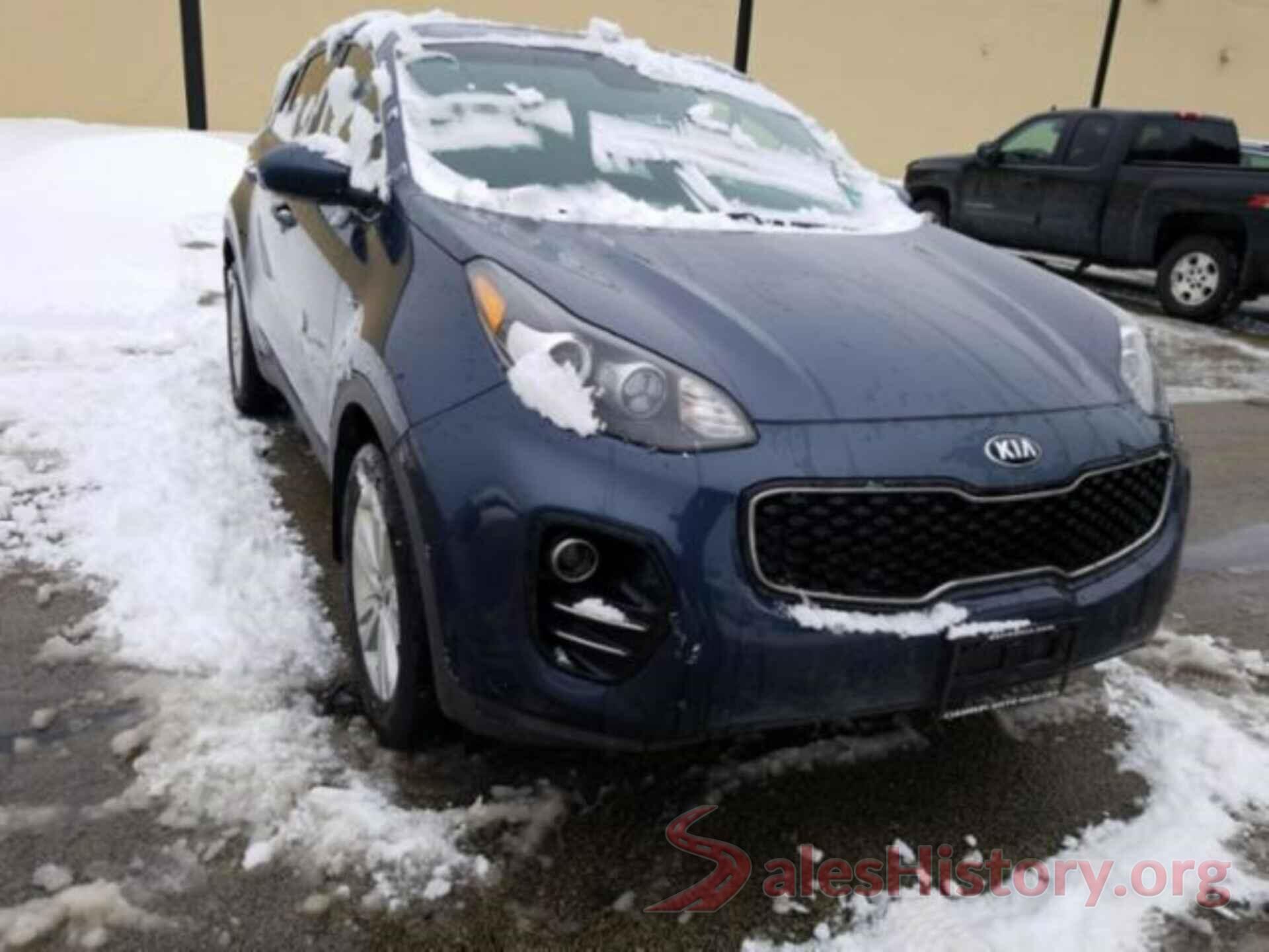 KNDPMCAC7J7415726 2018 KIA SPORTAGE