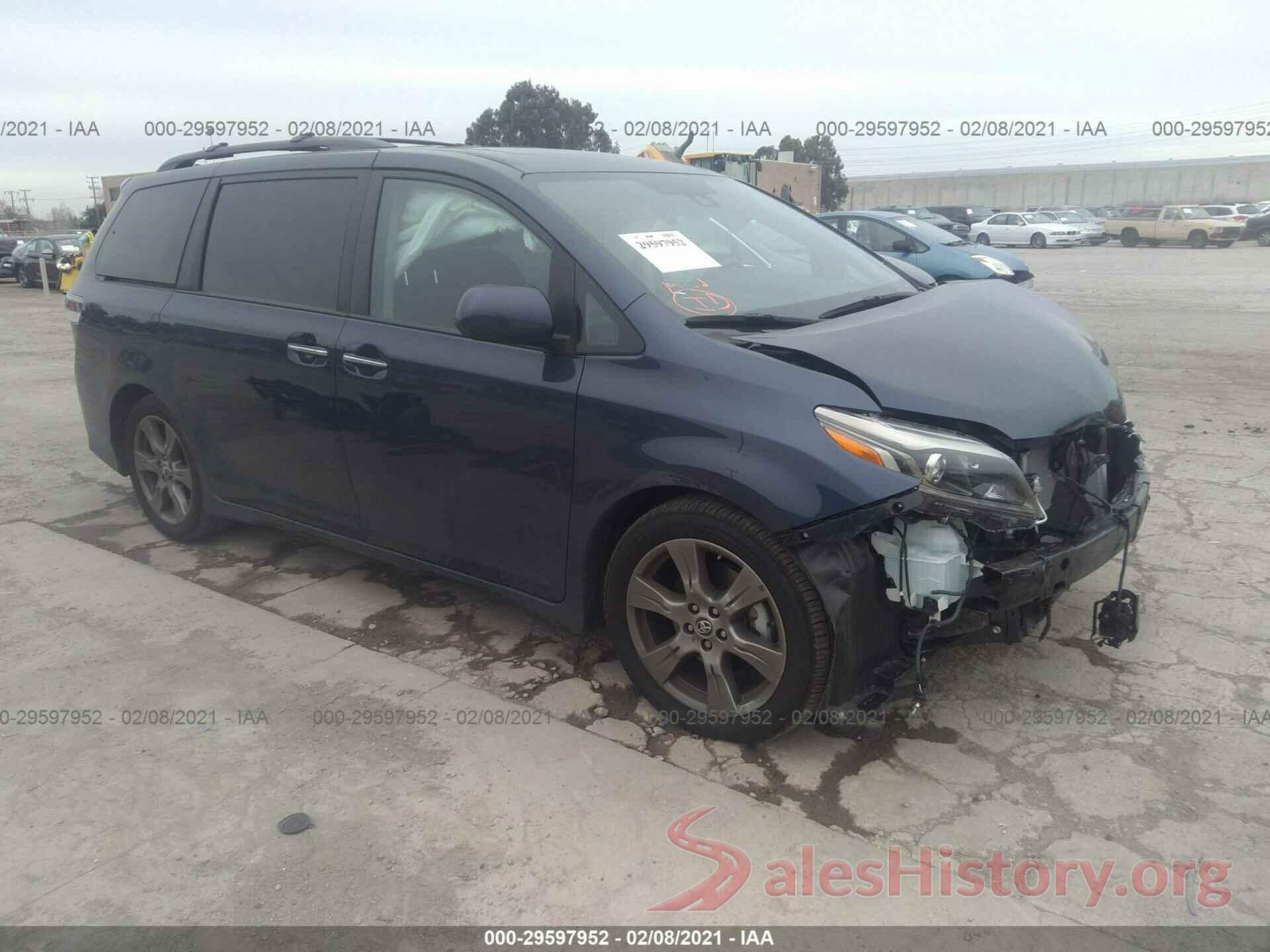 5TDXZ3DC2KS007171 2019 TOYOTA SIENNA